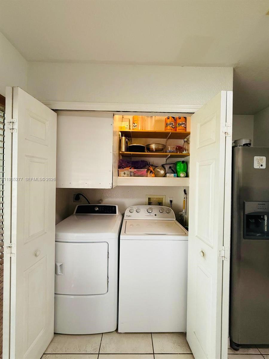 DORAL GRAND CONDO - Residential