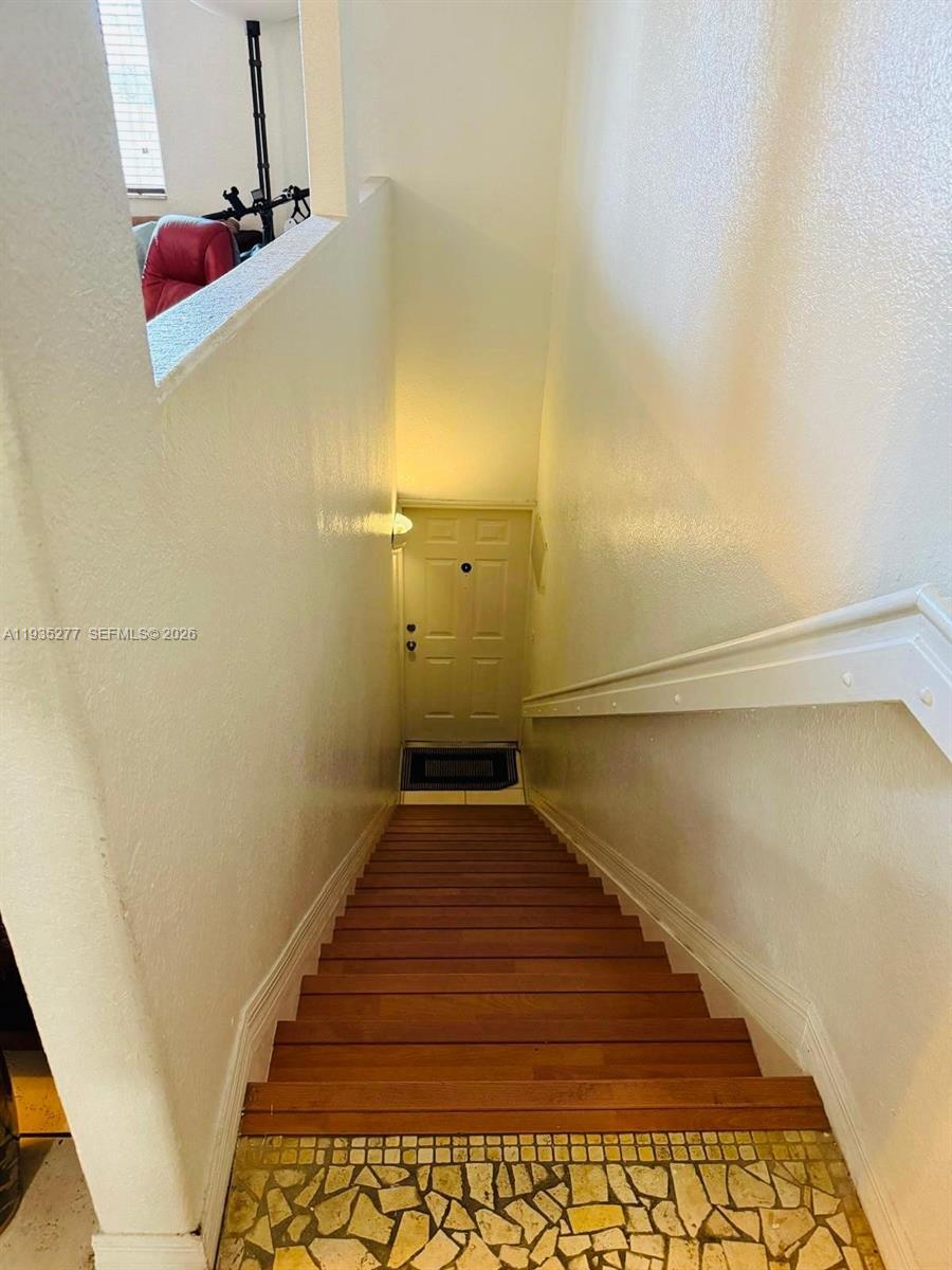 DORAL GRAND CONDO - Residential