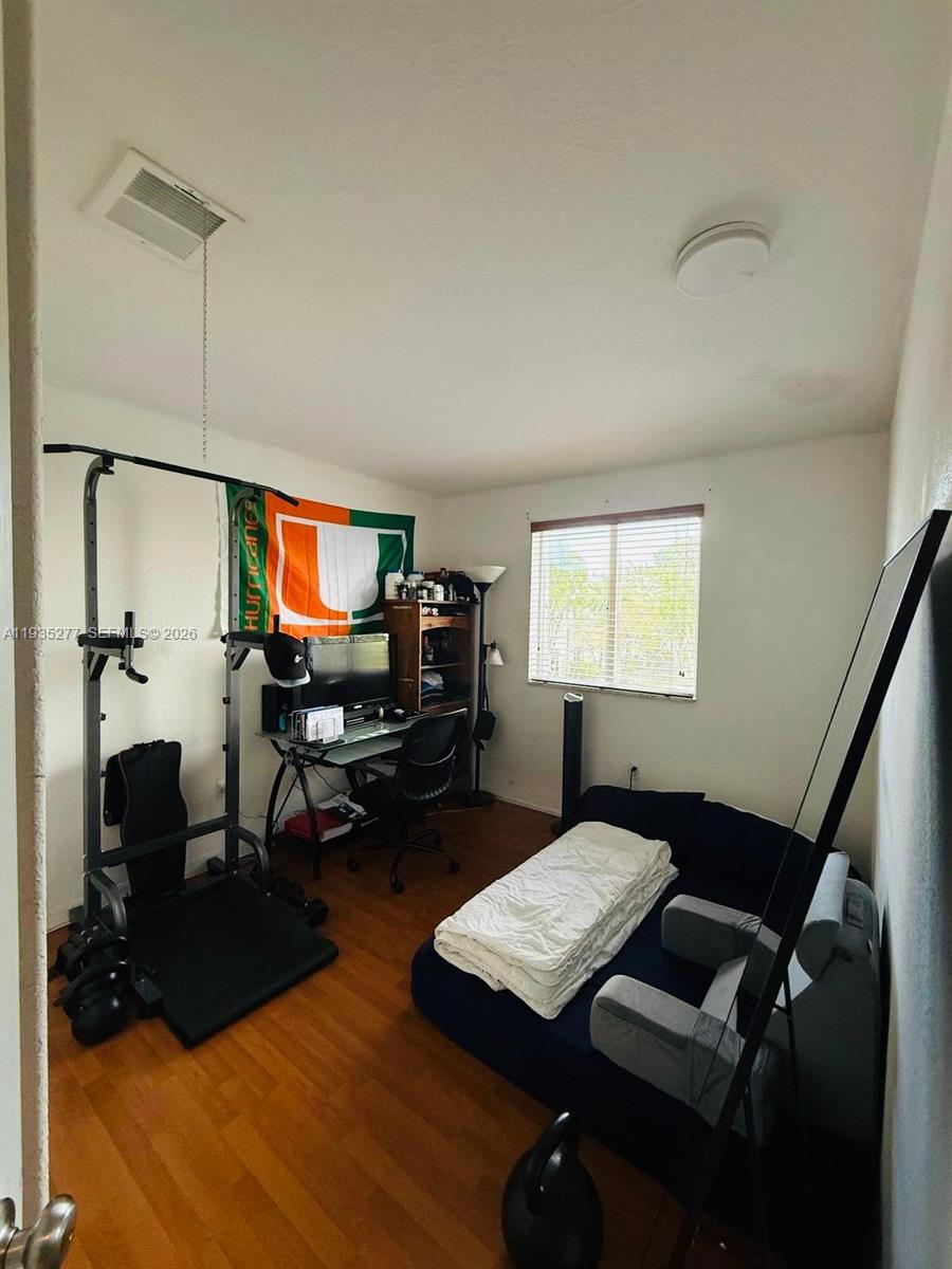 DORAL GRAND CONDO - Residential