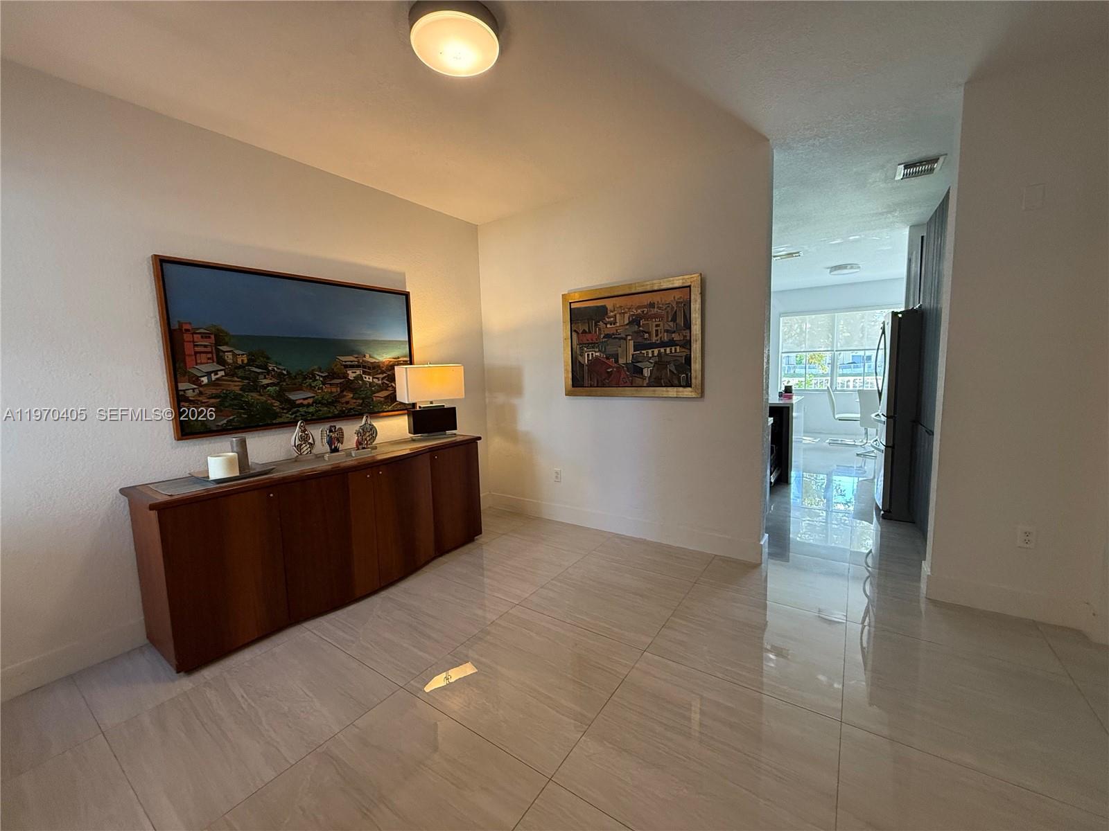 ISLANDS AT DORAL - Residential