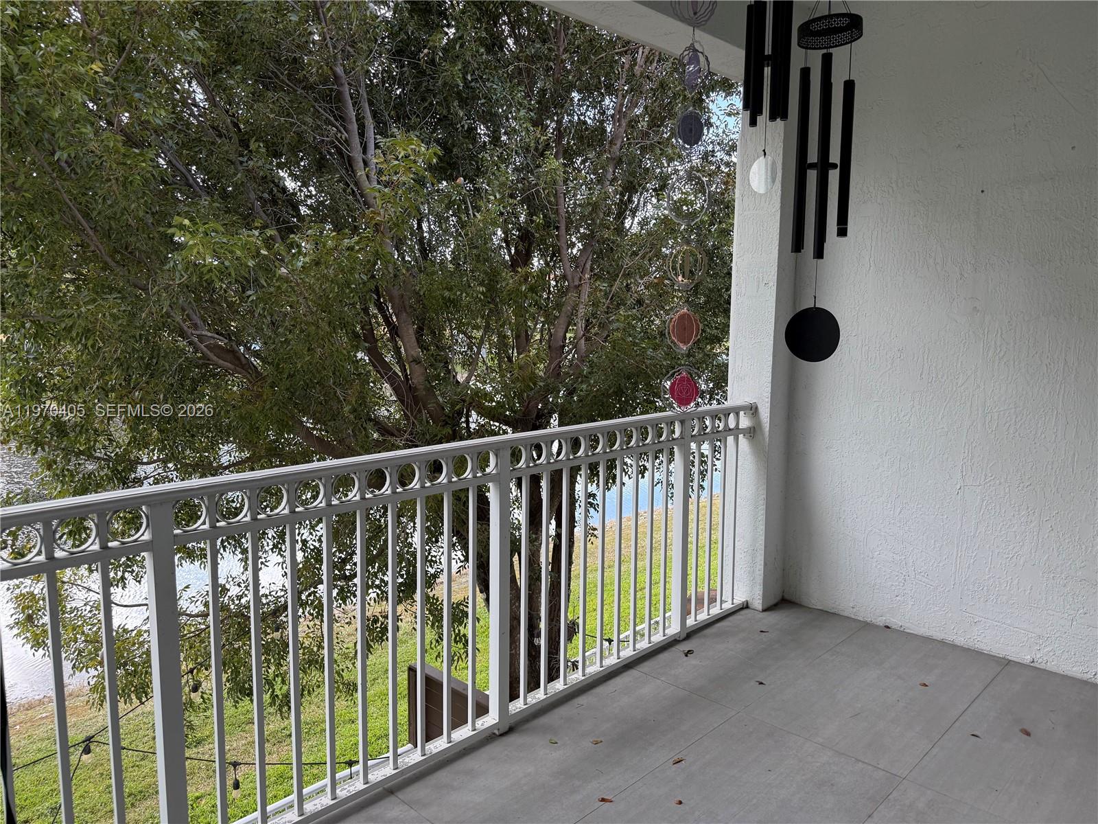 ISLANDS AT DORAL - Residential