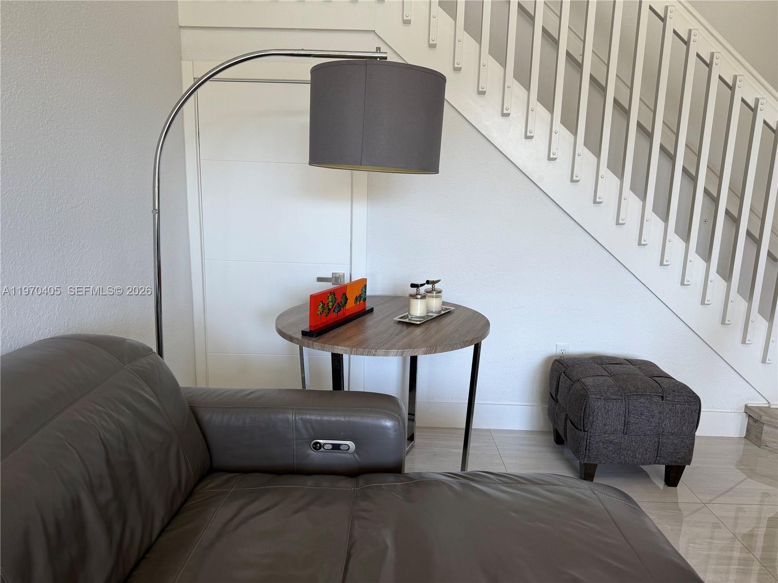 ISLANDS AT DORAL - Residential