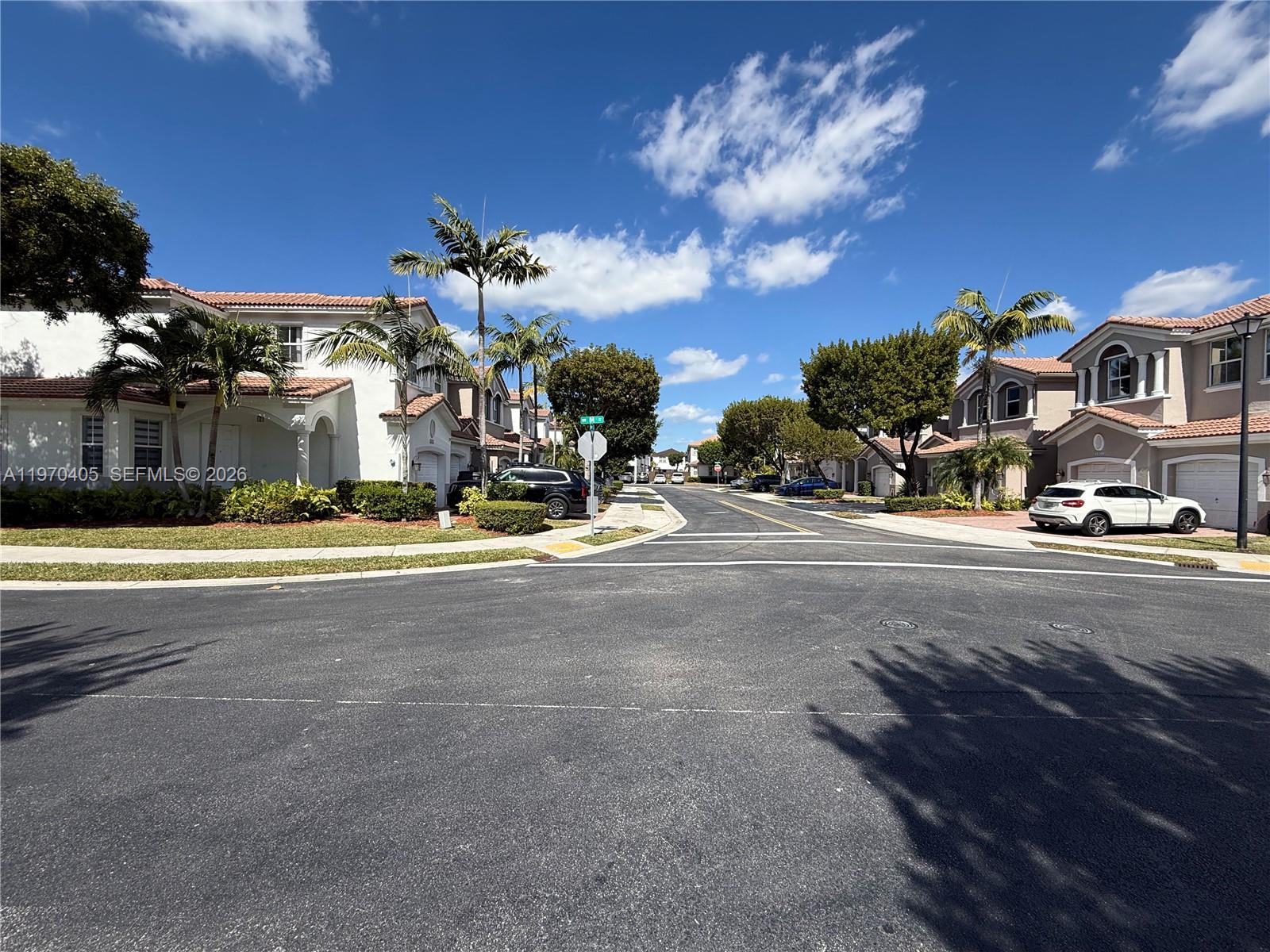 ISLANDS AT DORAL - Residential