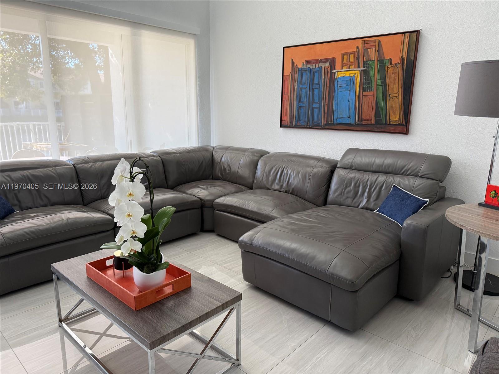 ISLANDS AT DORAL - Residential