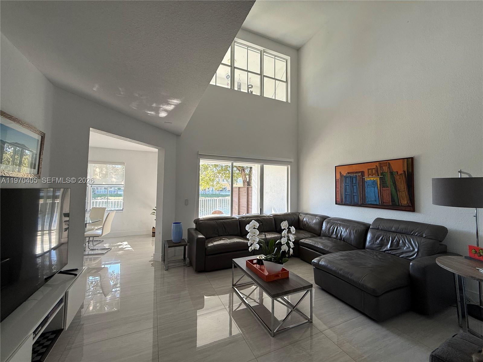 ISLANDS AT DORAL - Residential