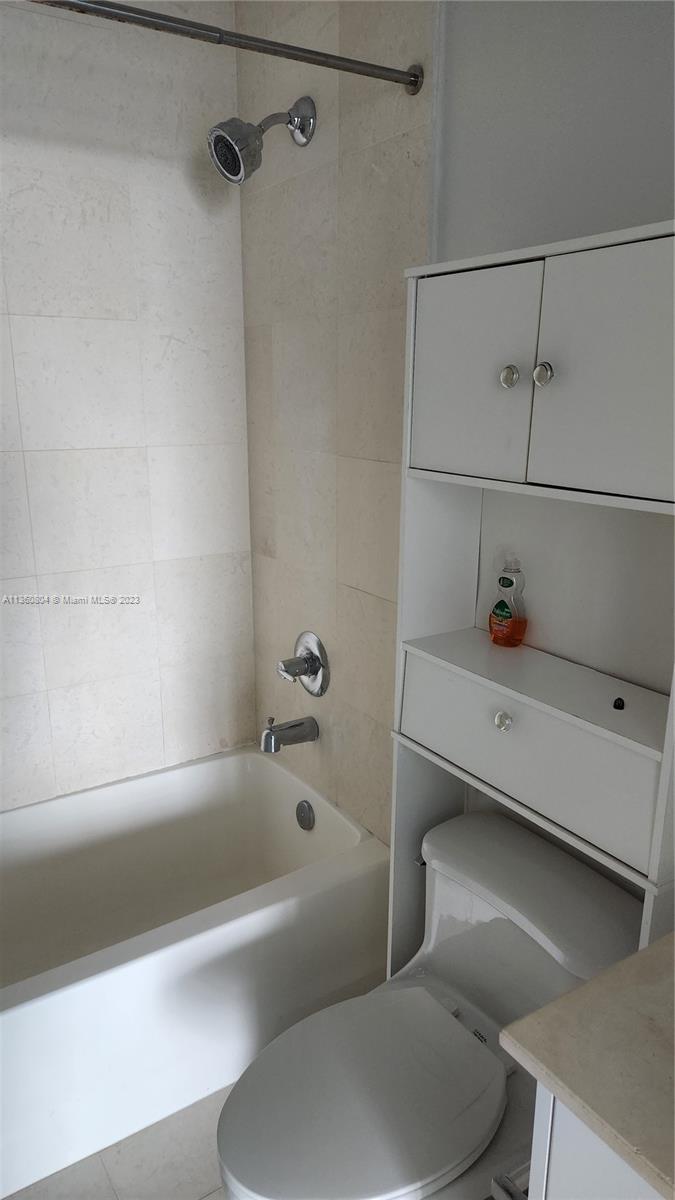 INFINITY AT BRICKELL COND - Residential Lease