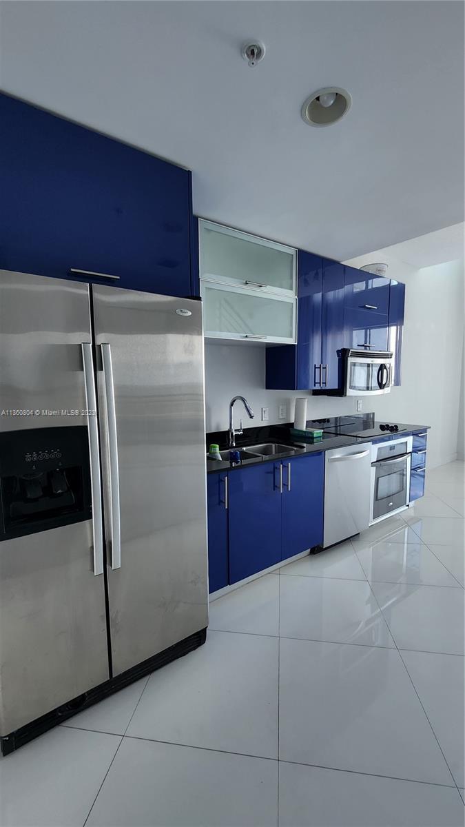 INFINITY AT BRICKELL COND - Residential Lease