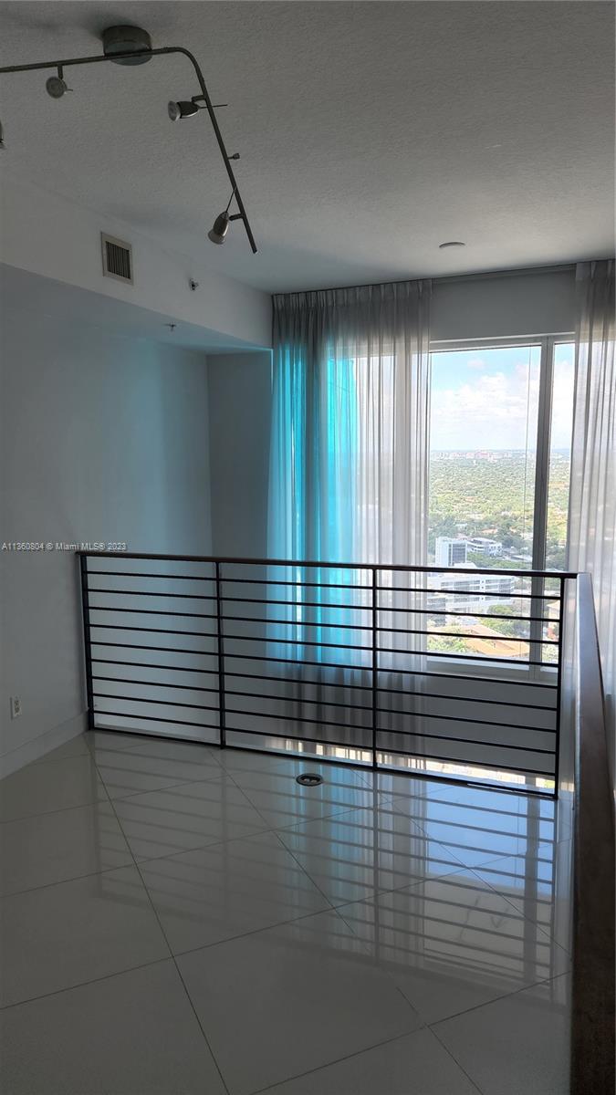 INFINITY AT BRICKELL COND - Residential Lease