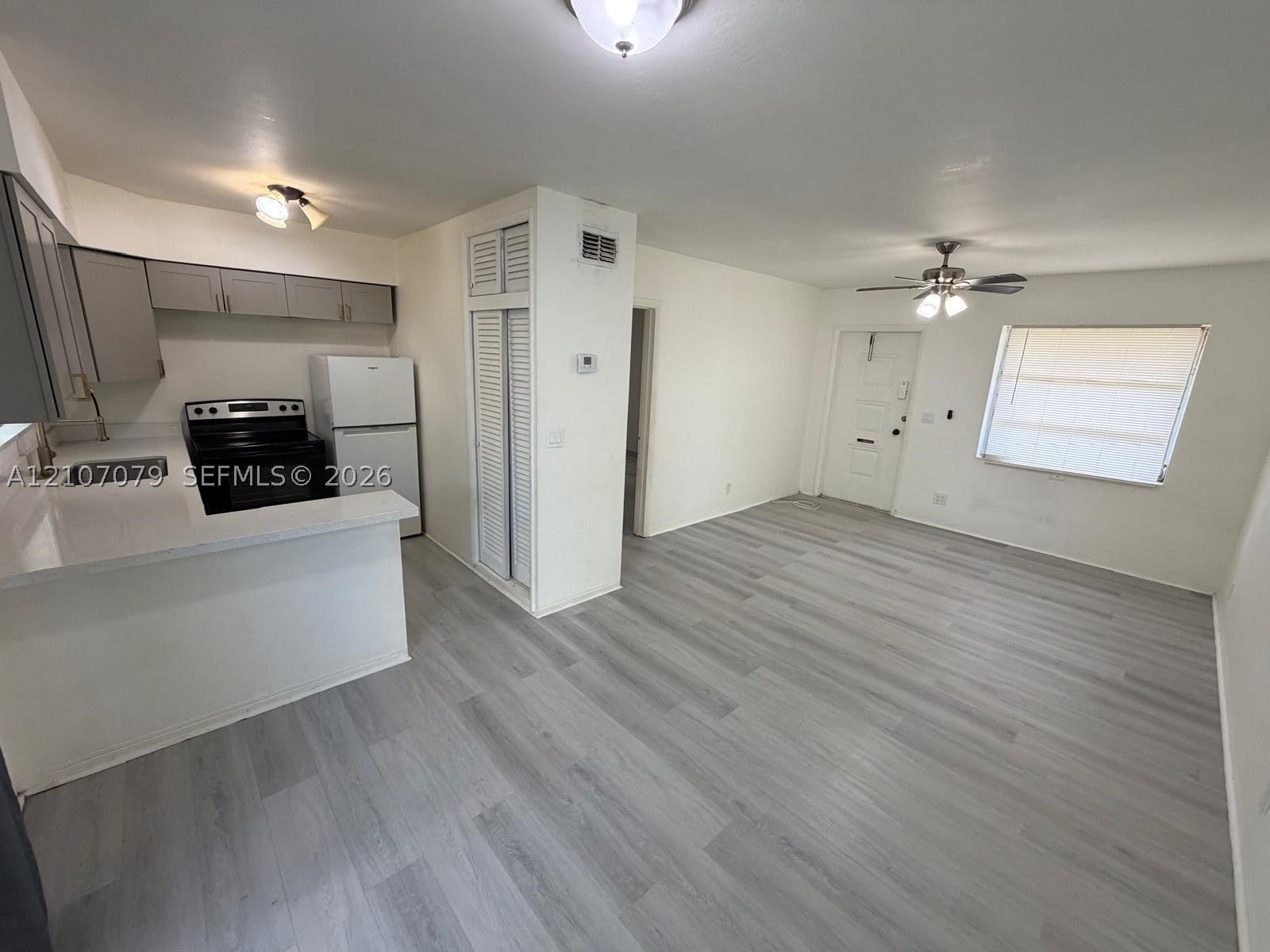 2450 Lincoln St 3