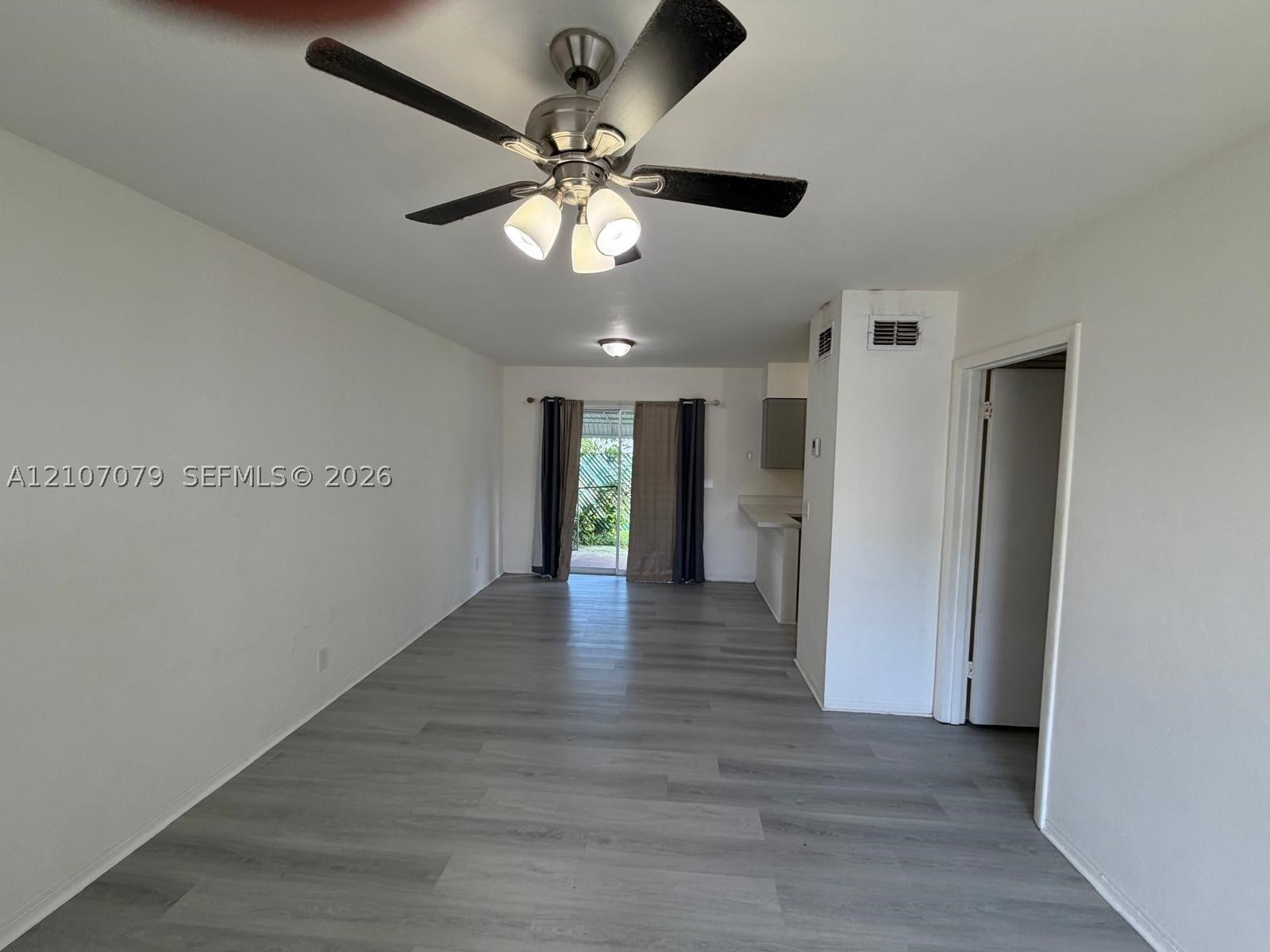 2450 Lincoln St 3