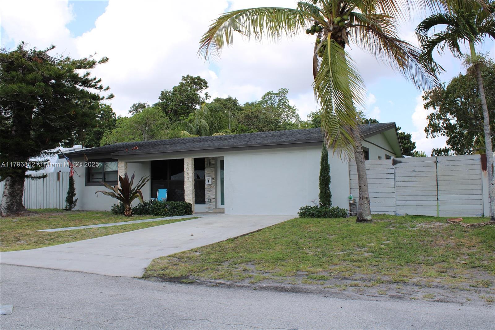 2050 N 57th Ter, Hollywood, Broward County, Florida - 3 Bedrooms  
2 Bathrooms - 