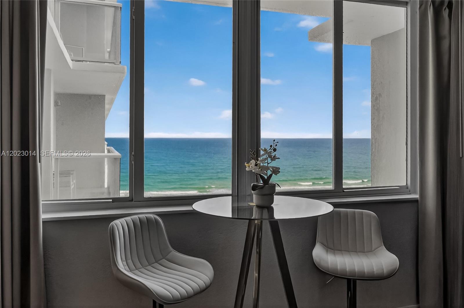 THE AVENTURA BEACH CLUB C - Residential
