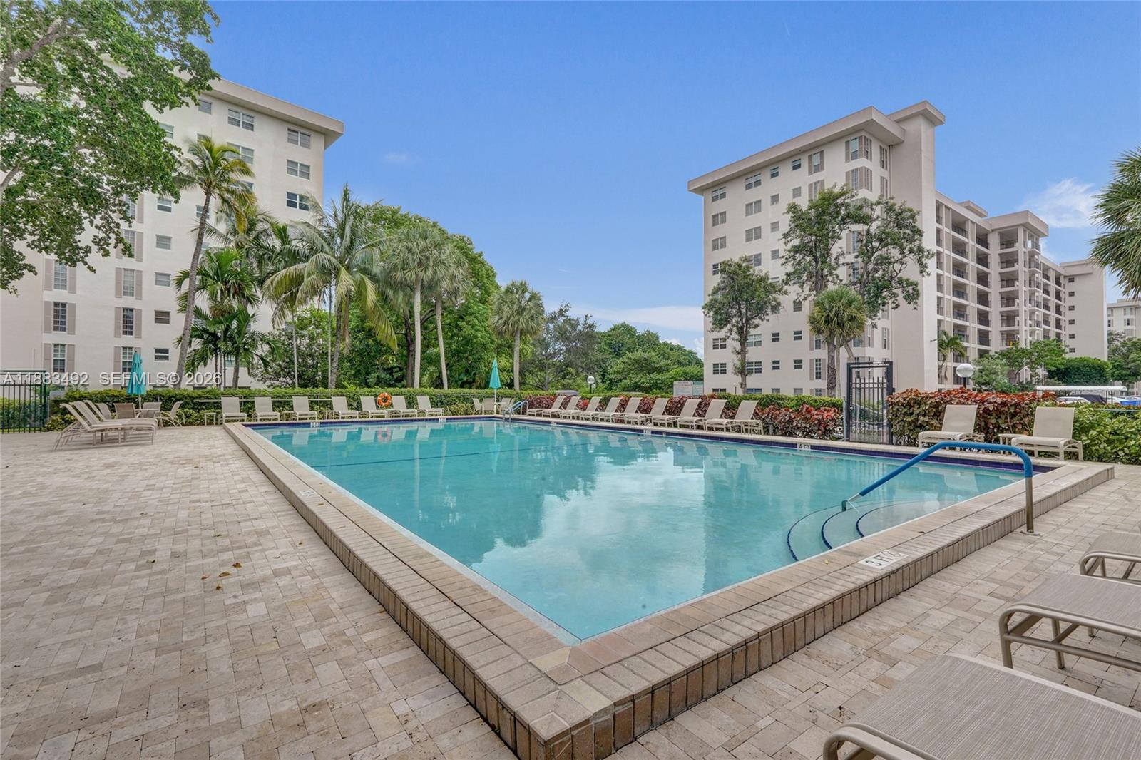 NO 10 PALM-AIRE COUNTRY C - Residential