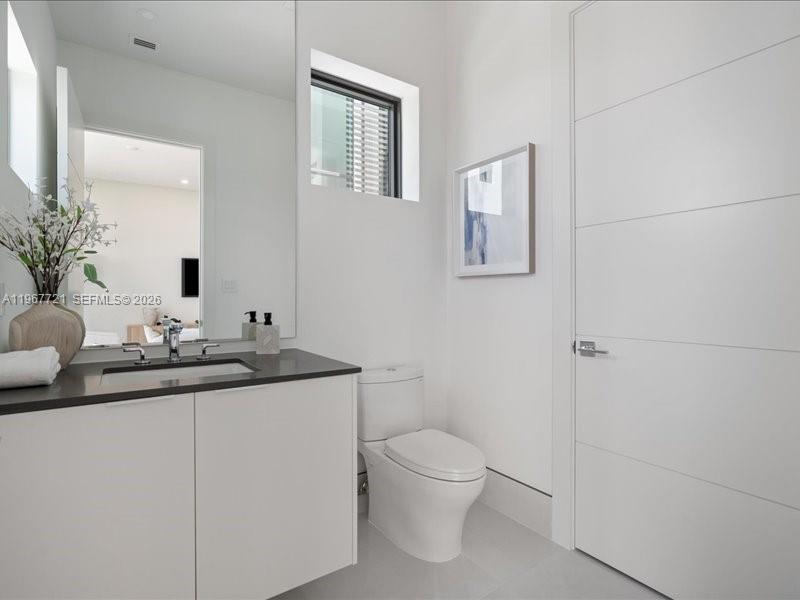 EASTERN SHORES 2ND ADDN - Residential