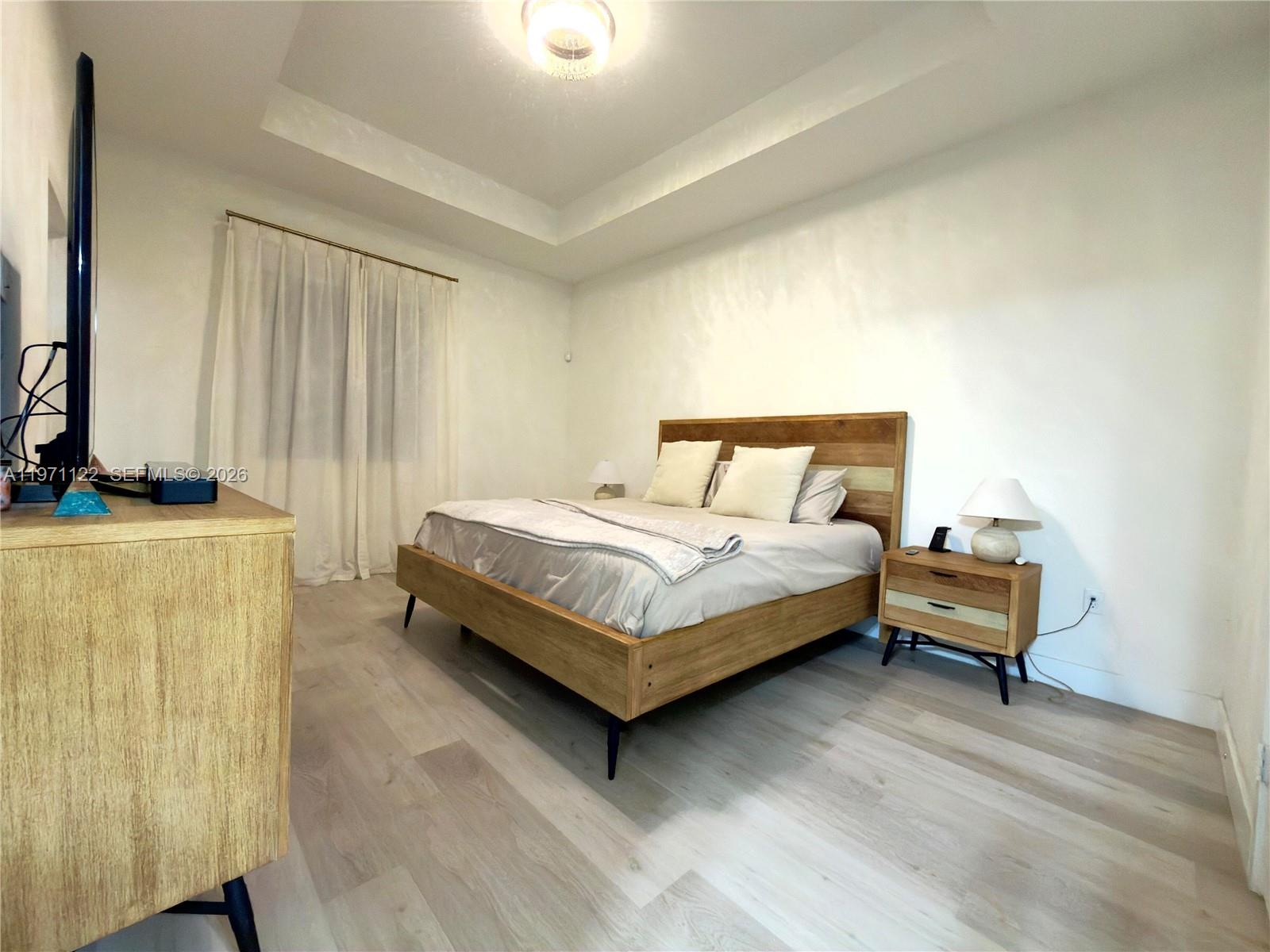 MC RESIDENTIAL - Residential