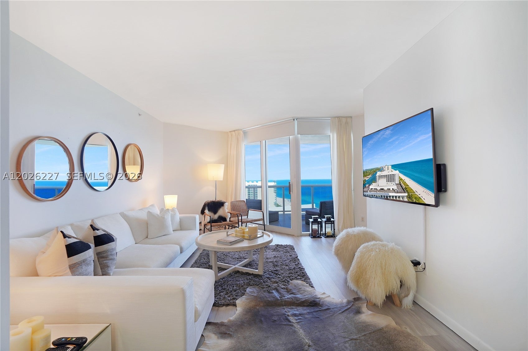 4779 Collins Ave 2908