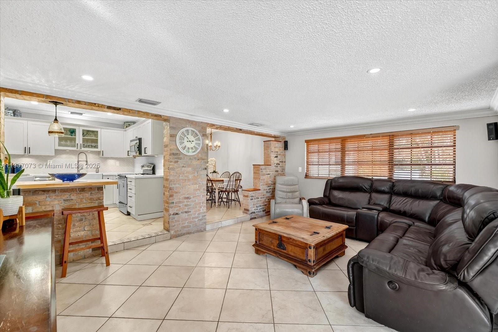 ALTAVISTA PARK SEC 1 - Residential