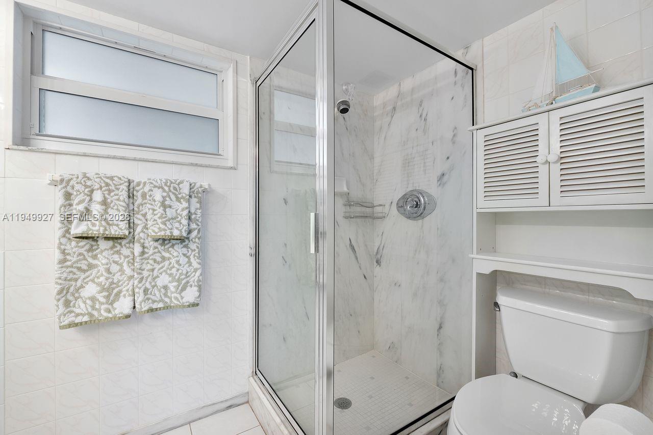 GRANADA HOUSE CONDOMINIUM - Residential