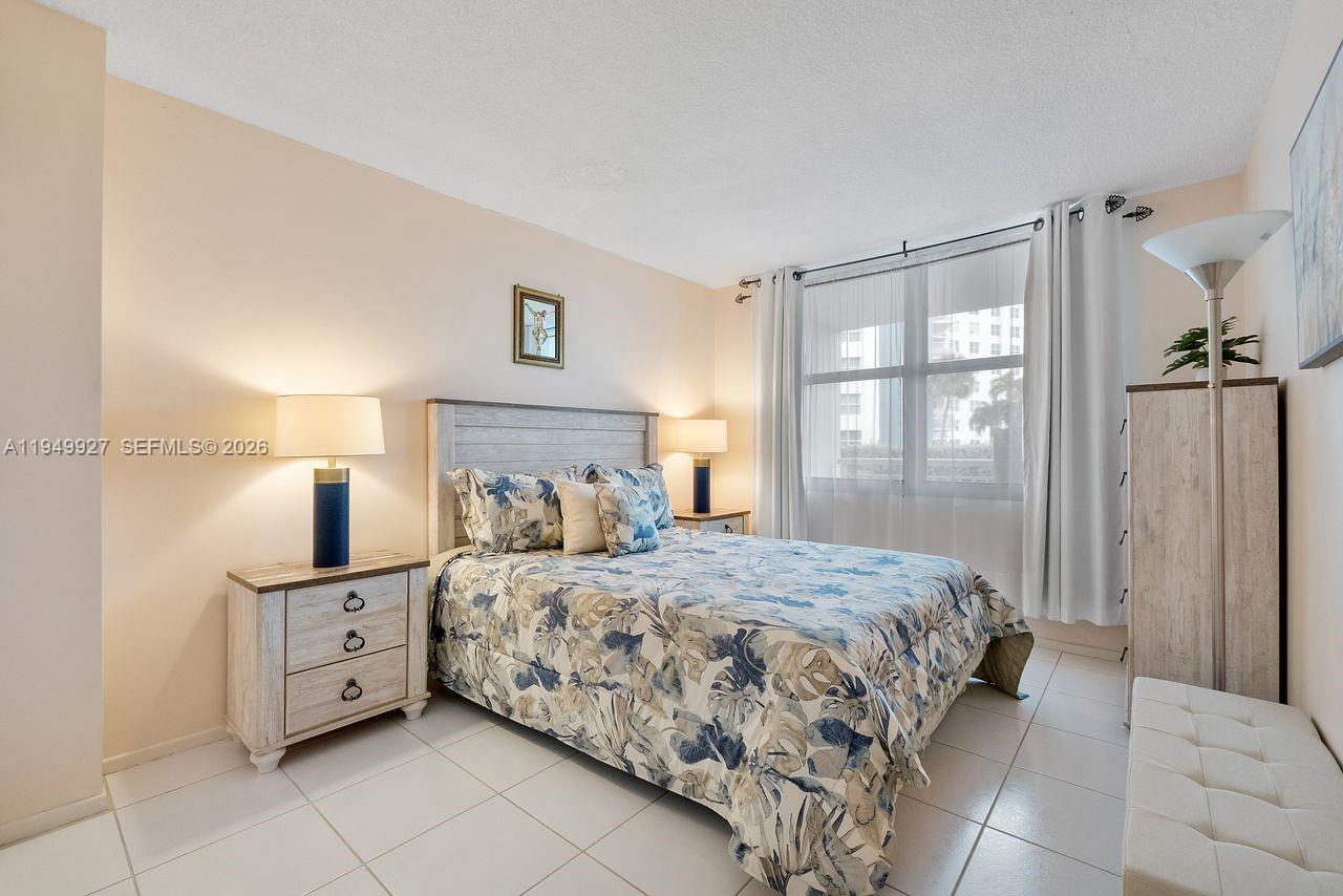 GRANADA HOUSE CONDOMINIUM - Residential