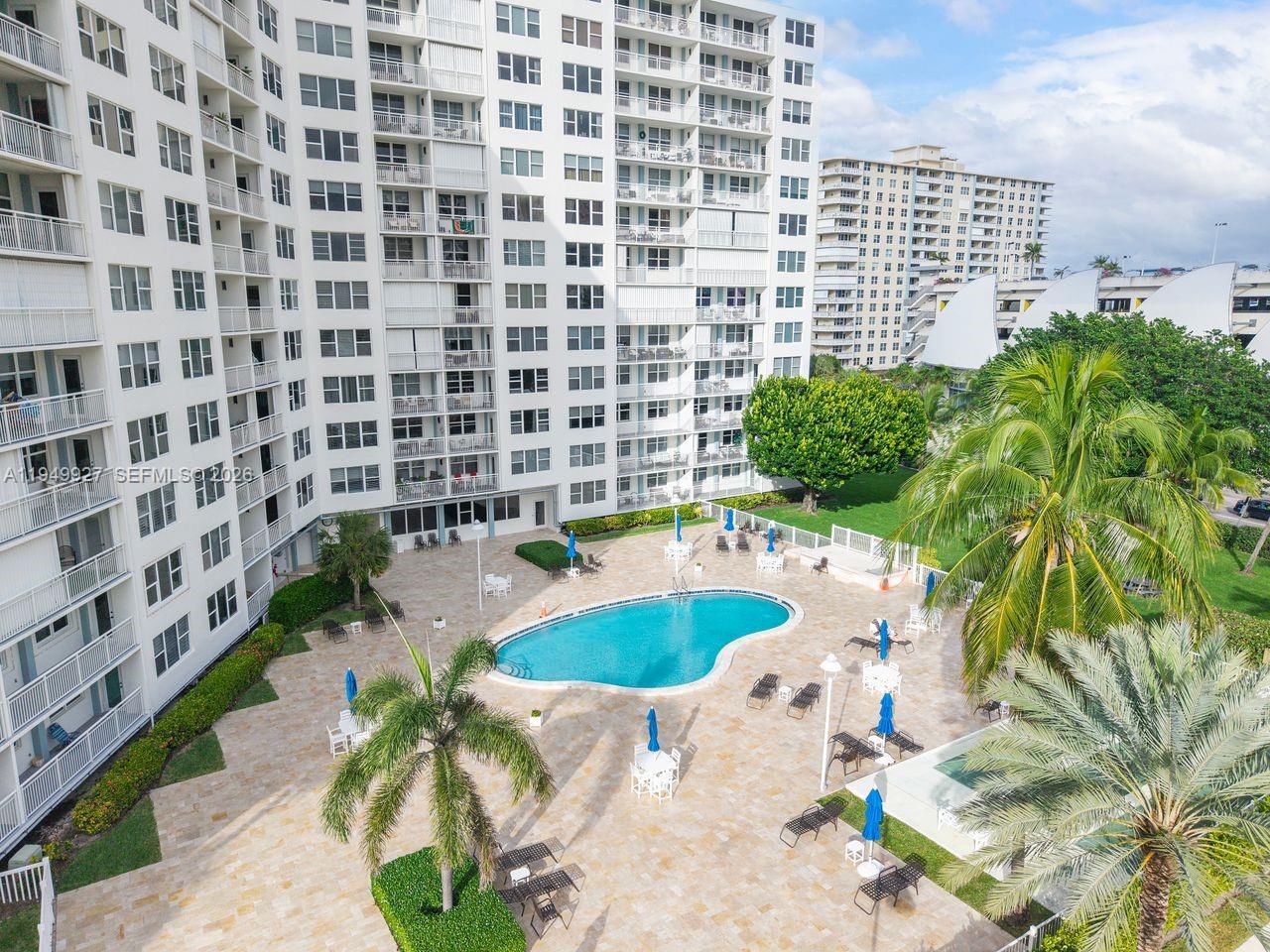 GRANADA HOUSE CONDOMINIUM - Residential