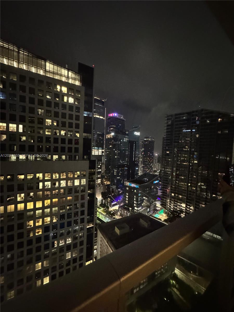 500 BRICKELL EAST CONDO - Residential