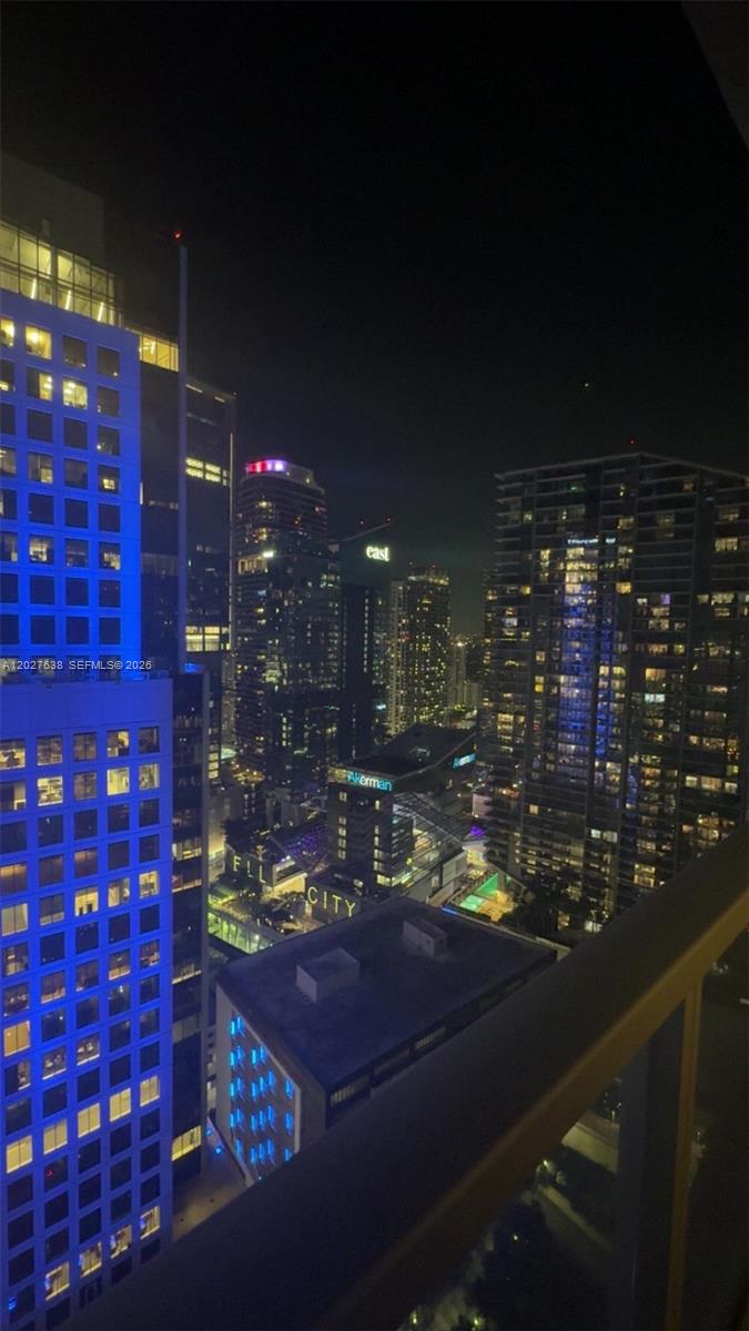500 BRICKELL EAST CONDO - Residential