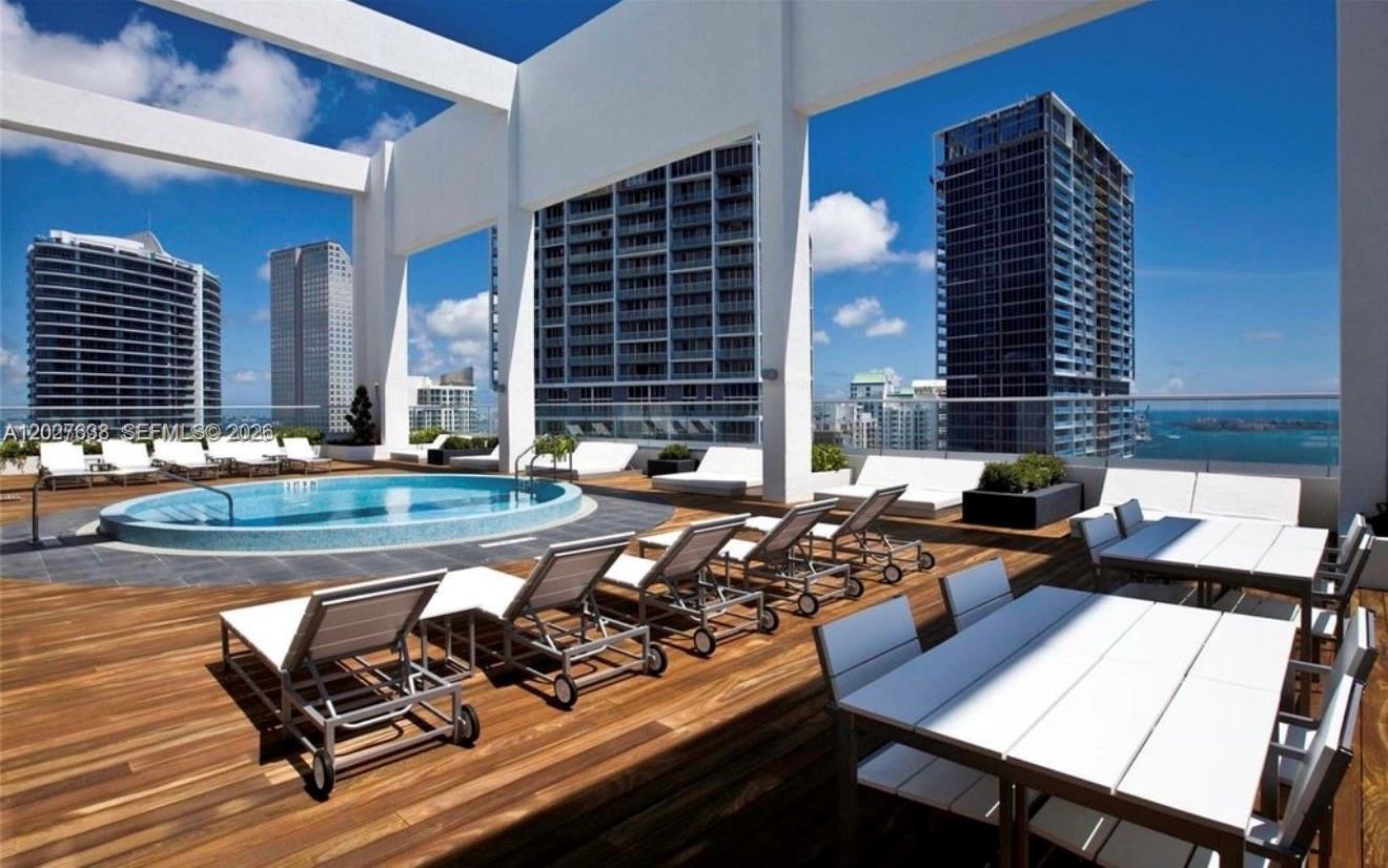 500 BRICKELL EAST CONDO - Residential