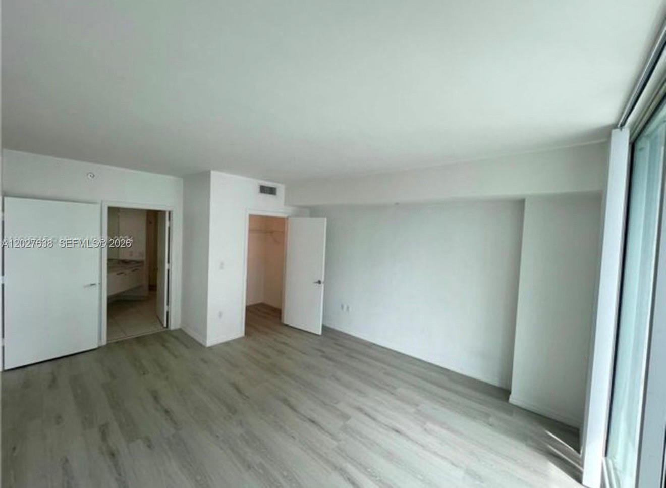 500 BRICKELL EAST CONDO - Residential