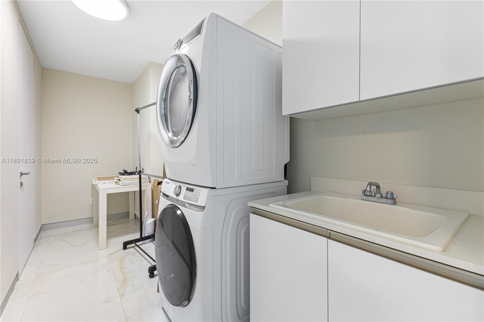 18975 COLLINS CONDO - Residential Lease