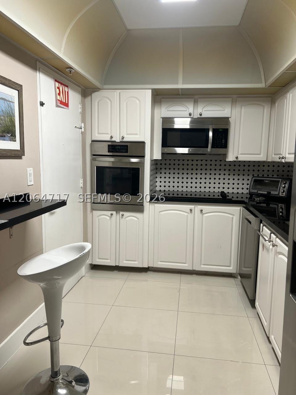 3801 S Ocean Dr 3X
