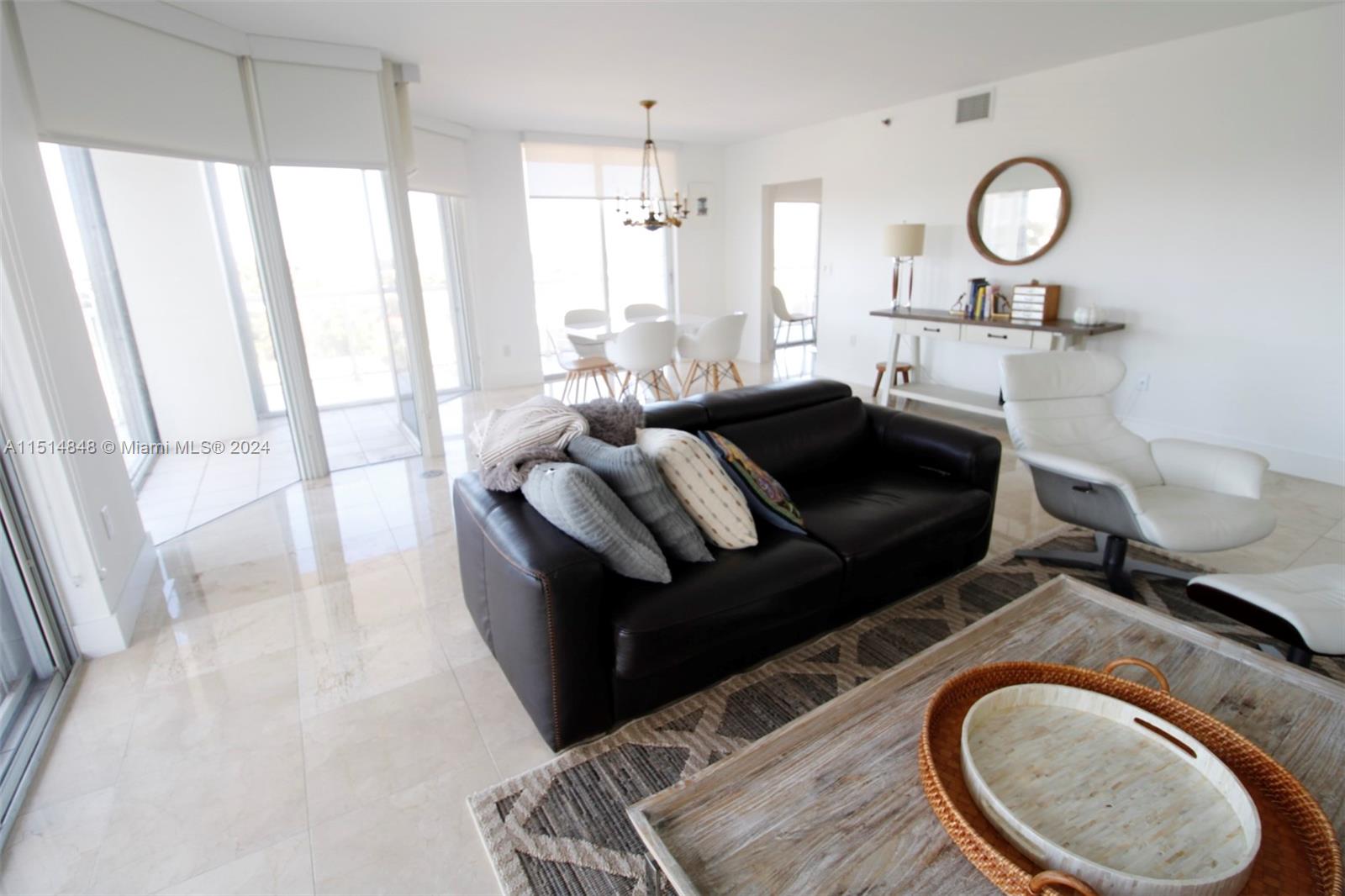 MIRAGE CONDO - Residential