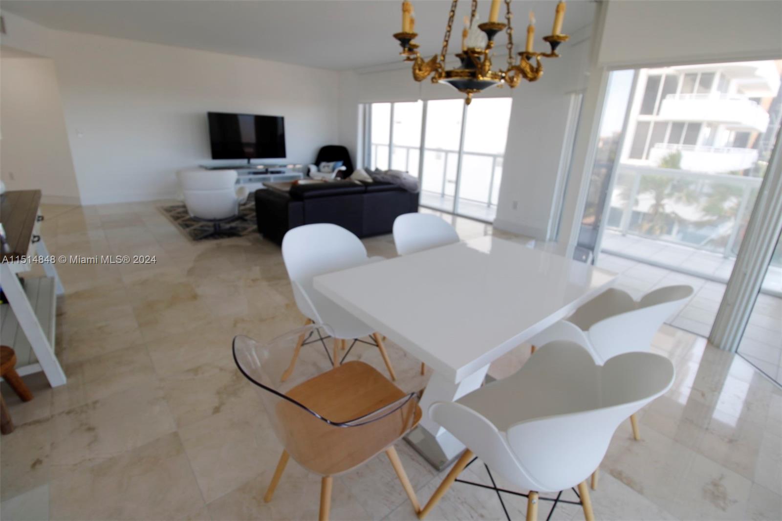 MIRAGE CONDO - Residential