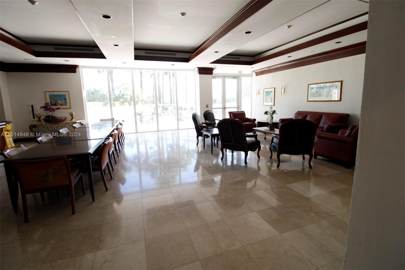 MIRAGE CONDO - Residential