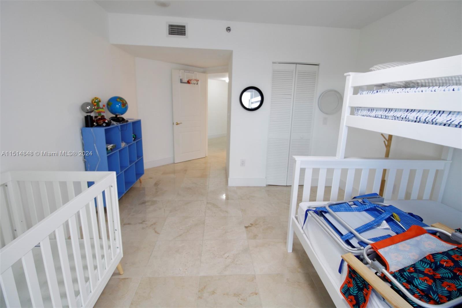 MIRAGE CONDO - Residential