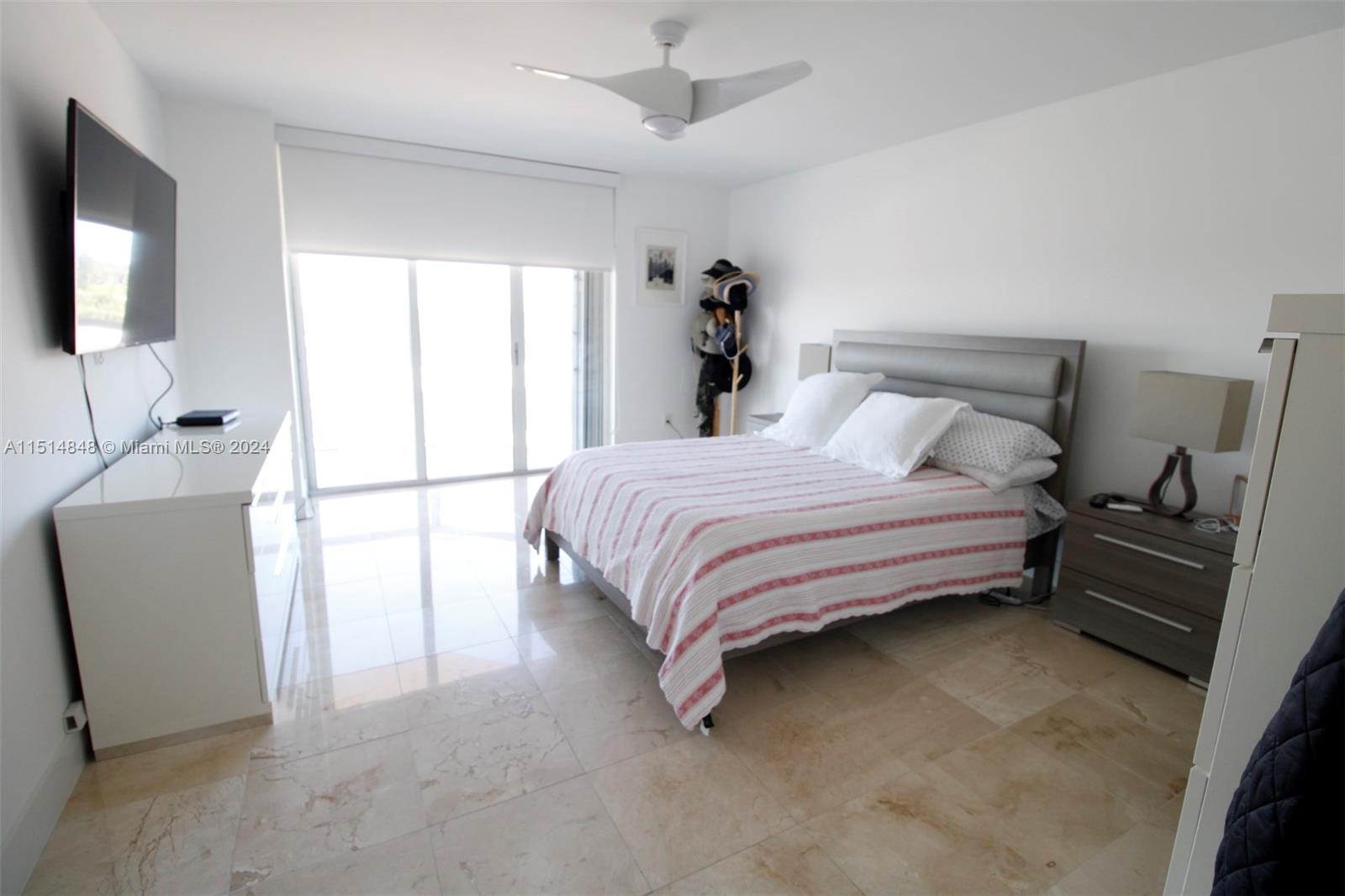 MIRAGE CONDO - Residential