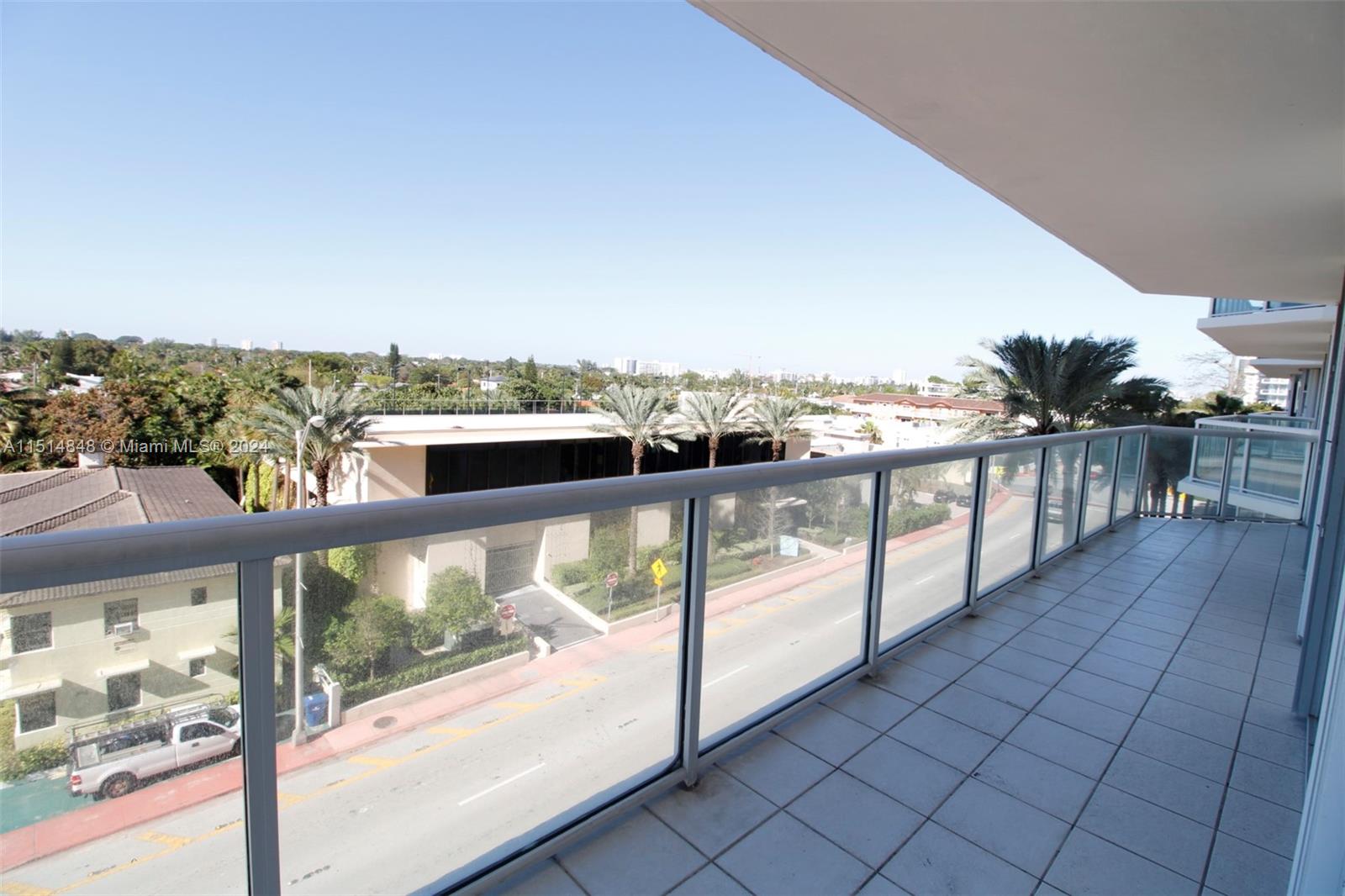 MIRAGE CONDO - Residential