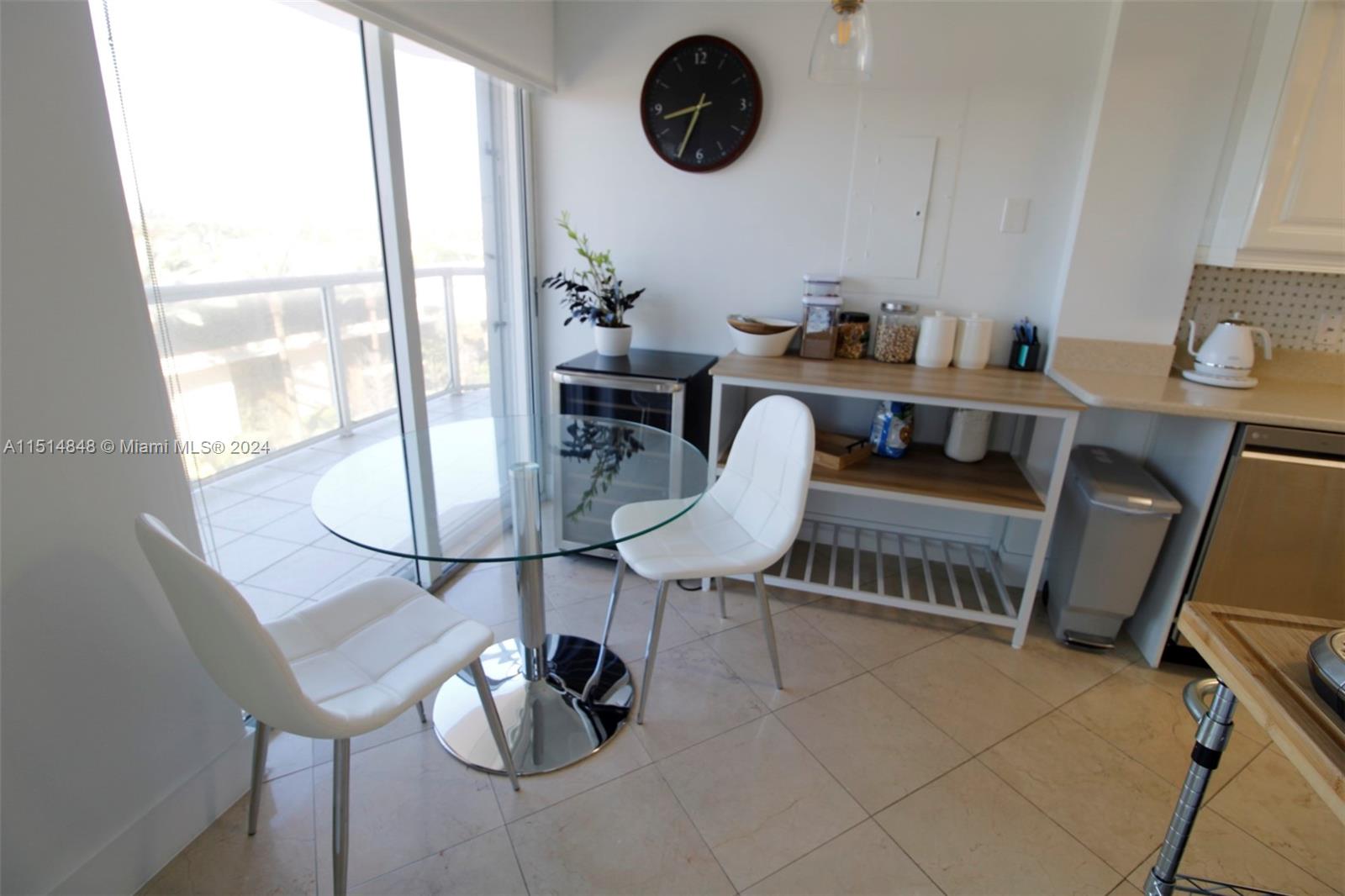 MIRAGE CONDO - Residential
