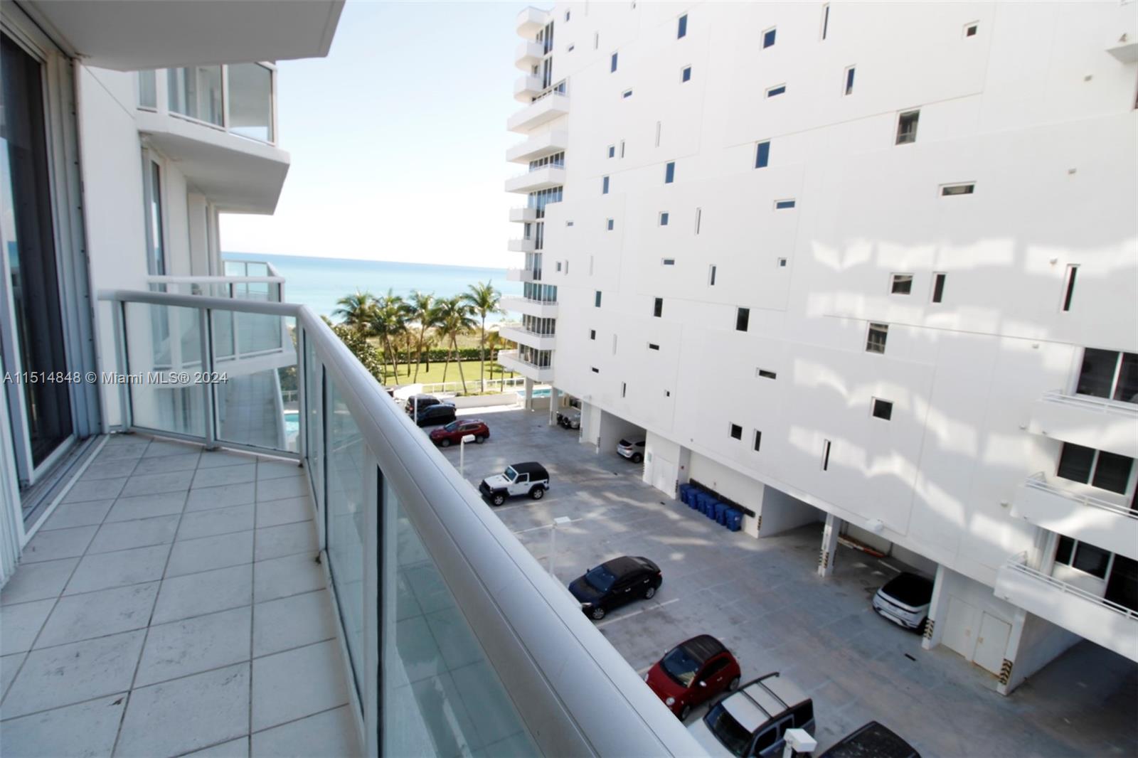 MIRAGE CONDO - Residential