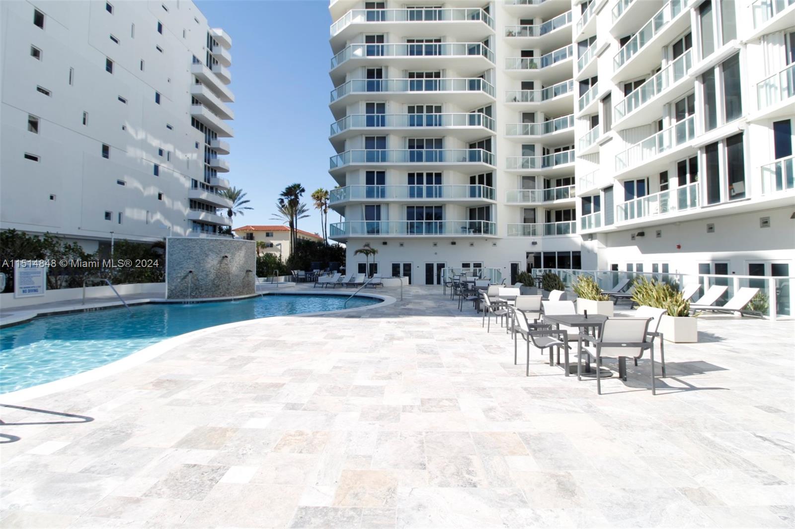MIRAGE CONDO - Residential