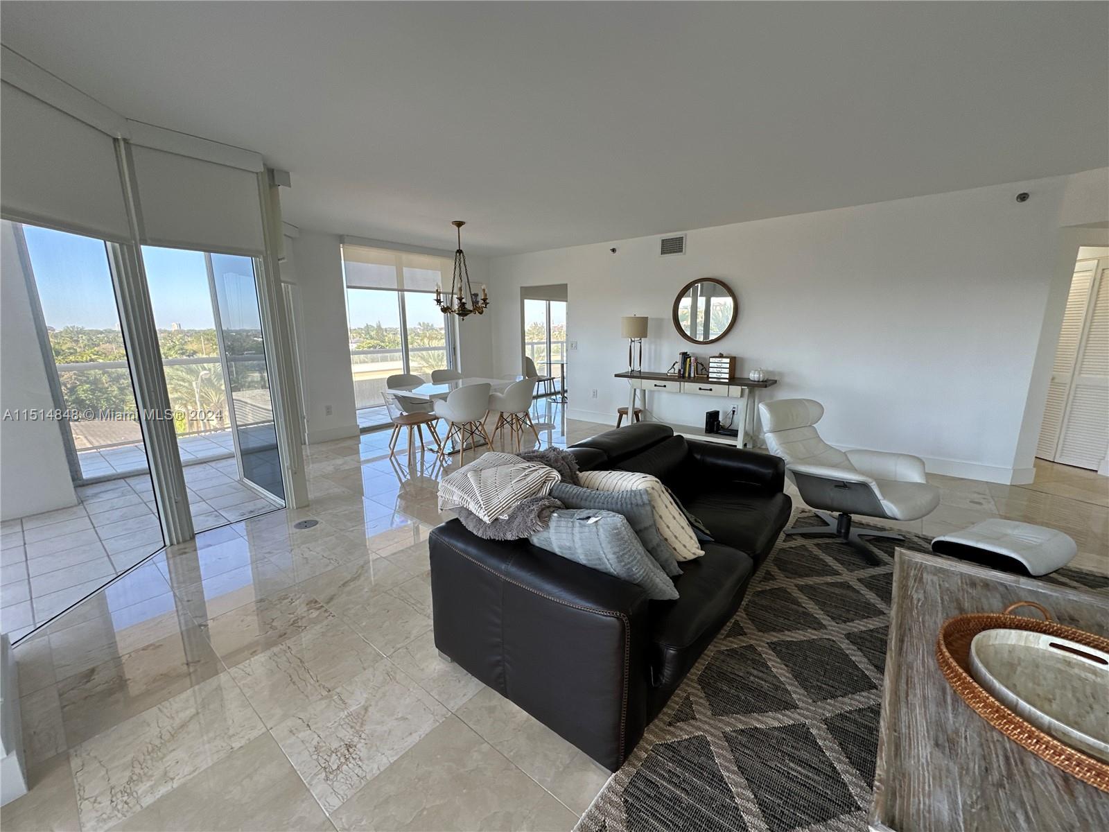 MIRAGE CONDO - Residential