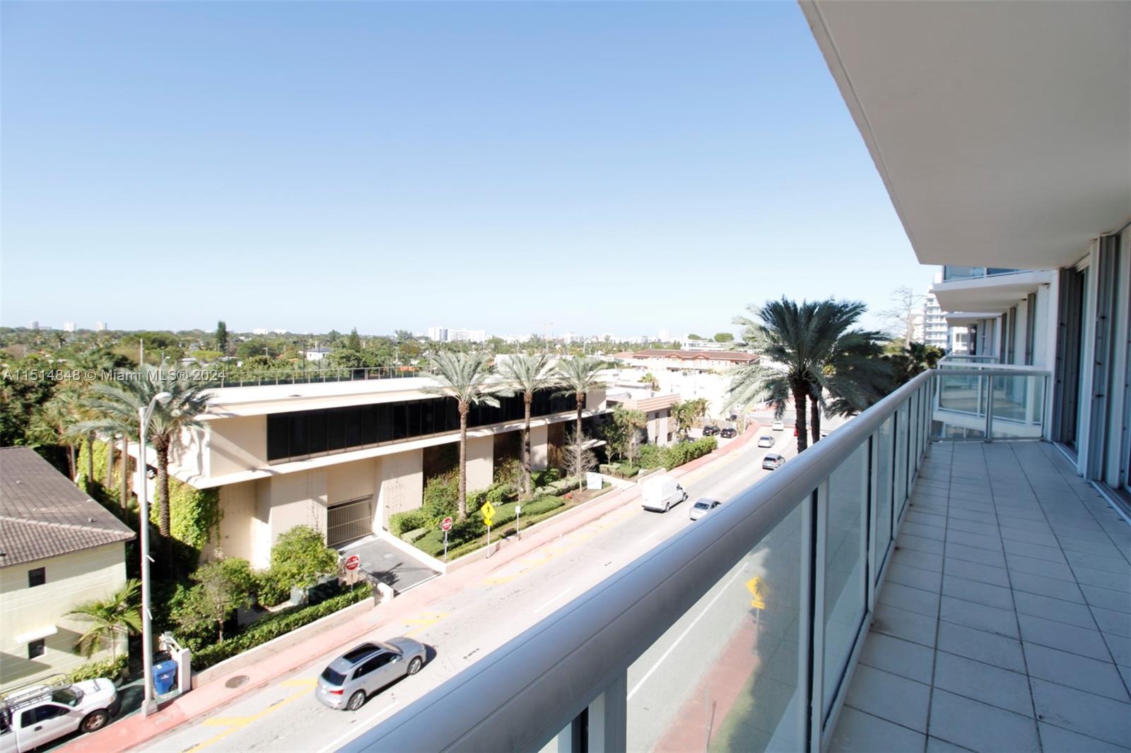 MIRAGE CONDO - Residential