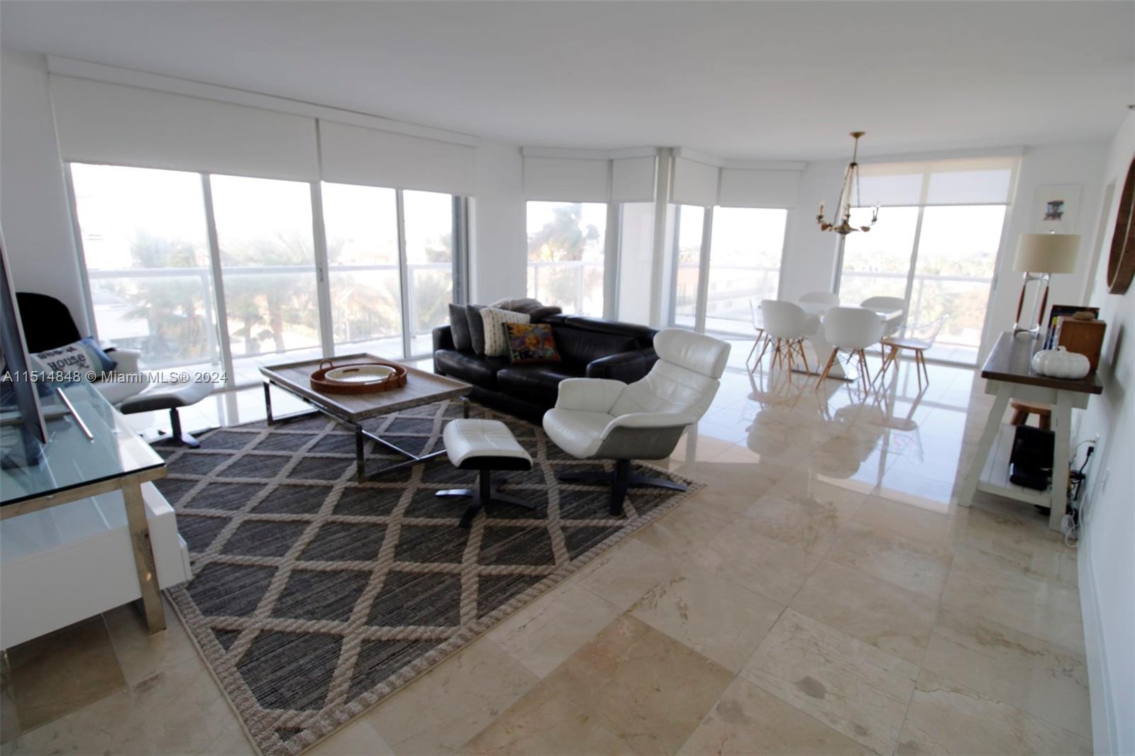 MIRAGE CONDO - Residential