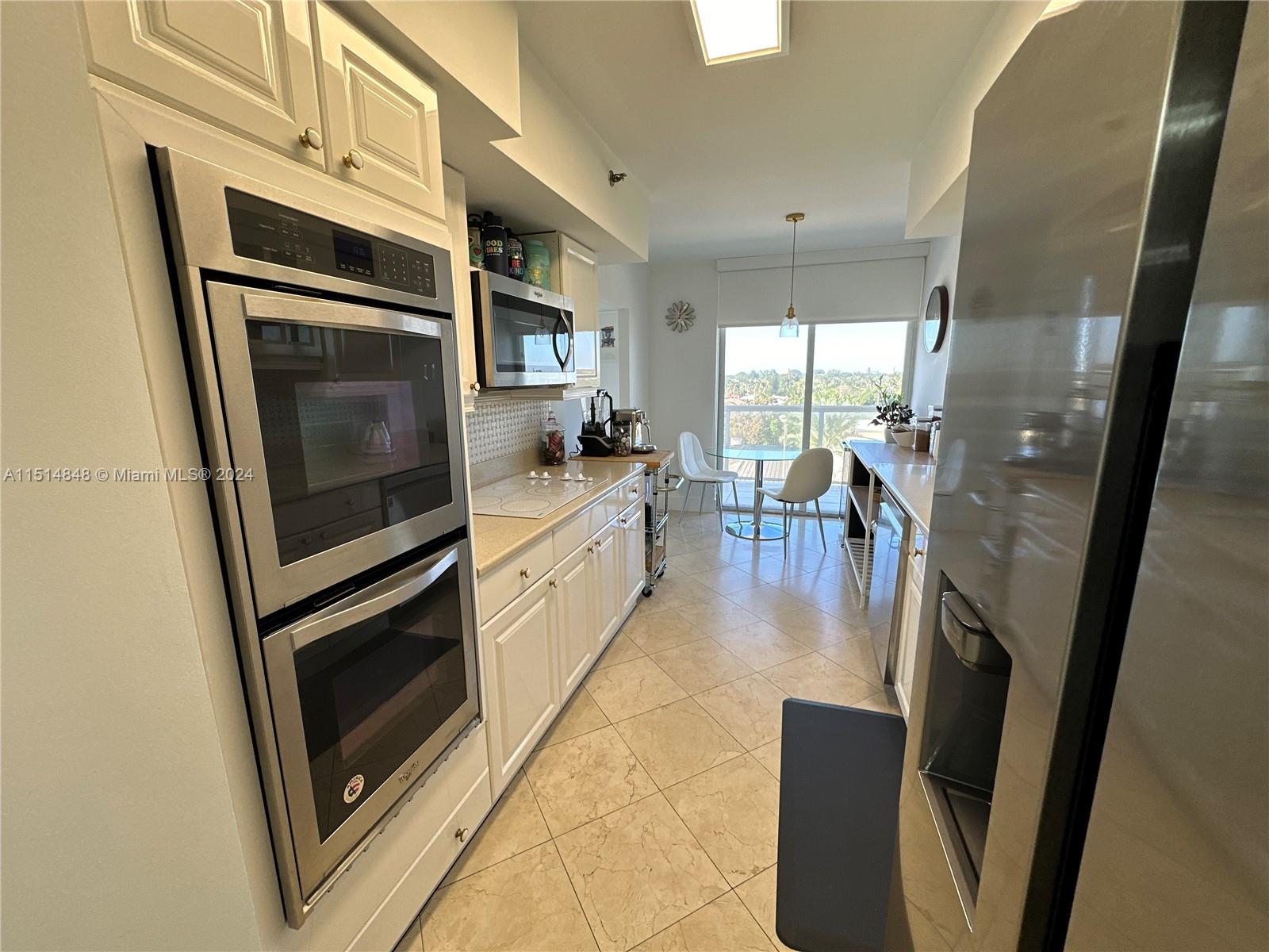 MIRAGE CONDO - Residential