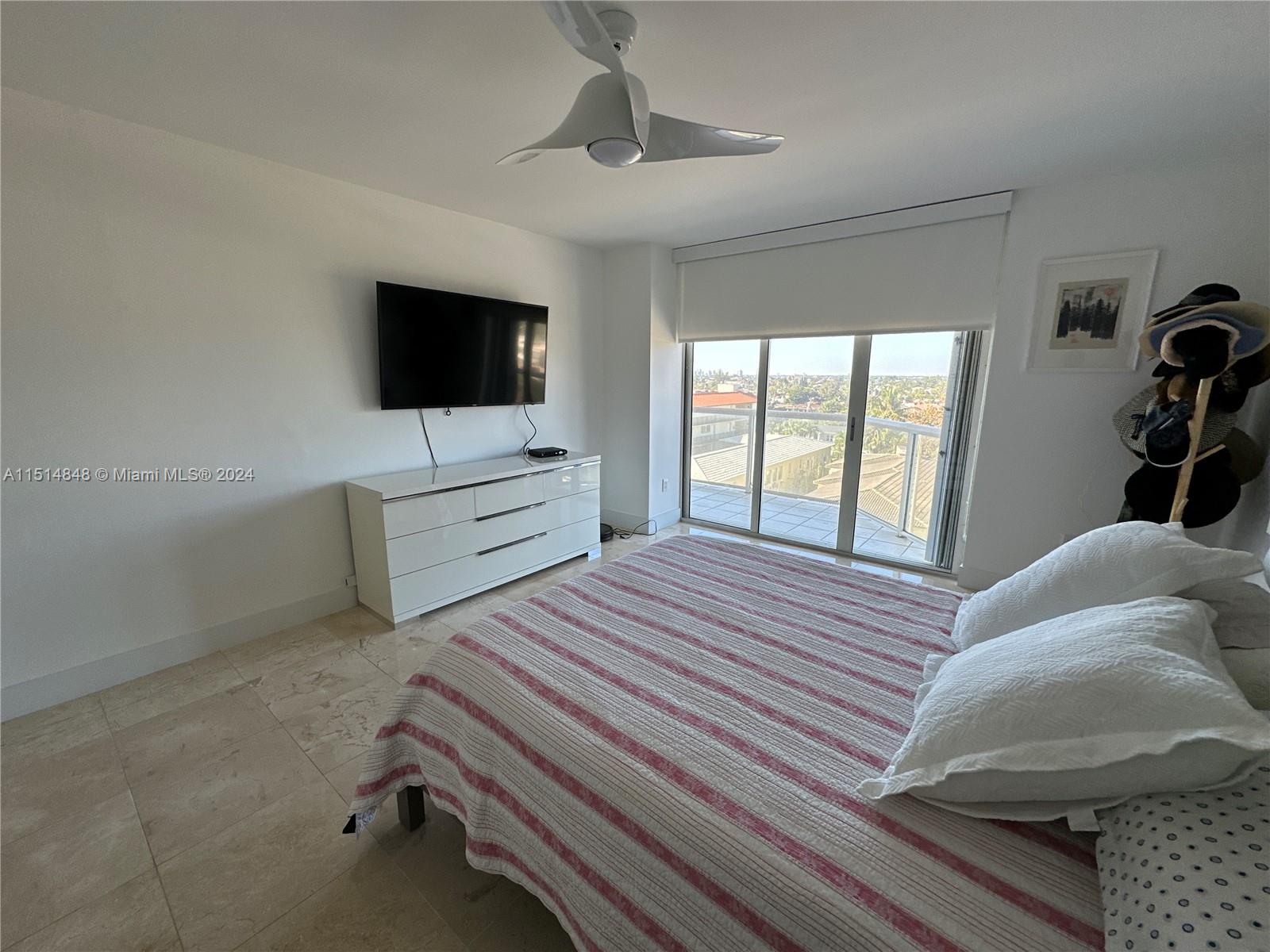 MIRAGE CONDO - Residential