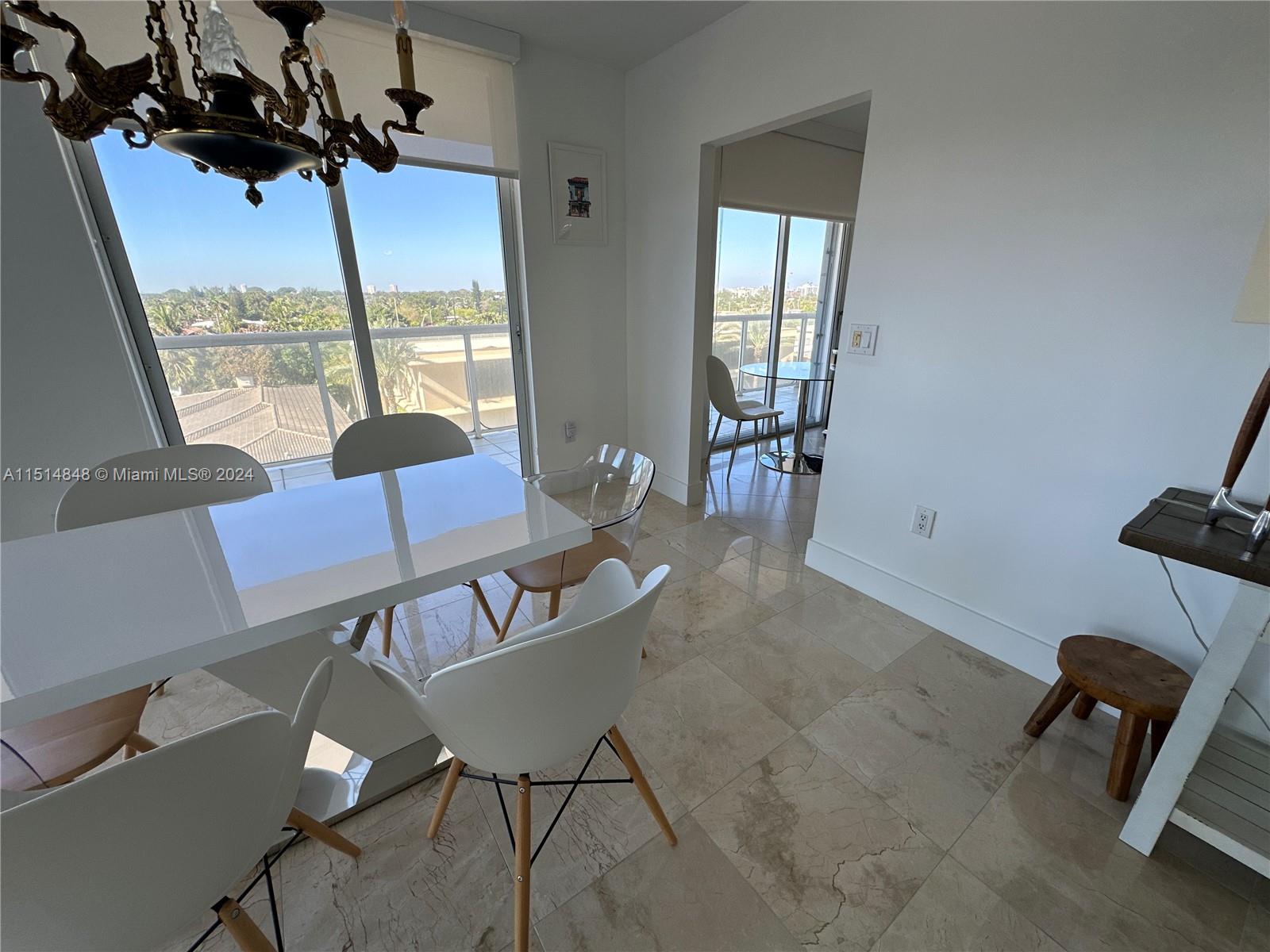 MIRAGE CONDO - Residential