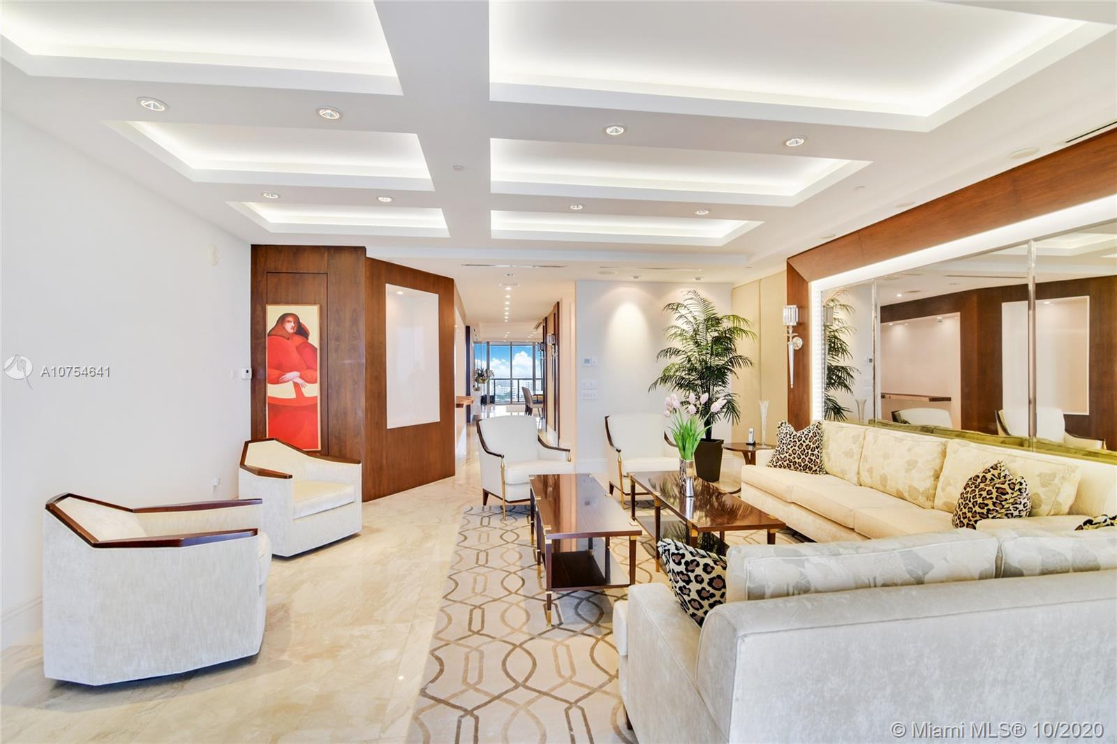 ST. REGIS - Residential