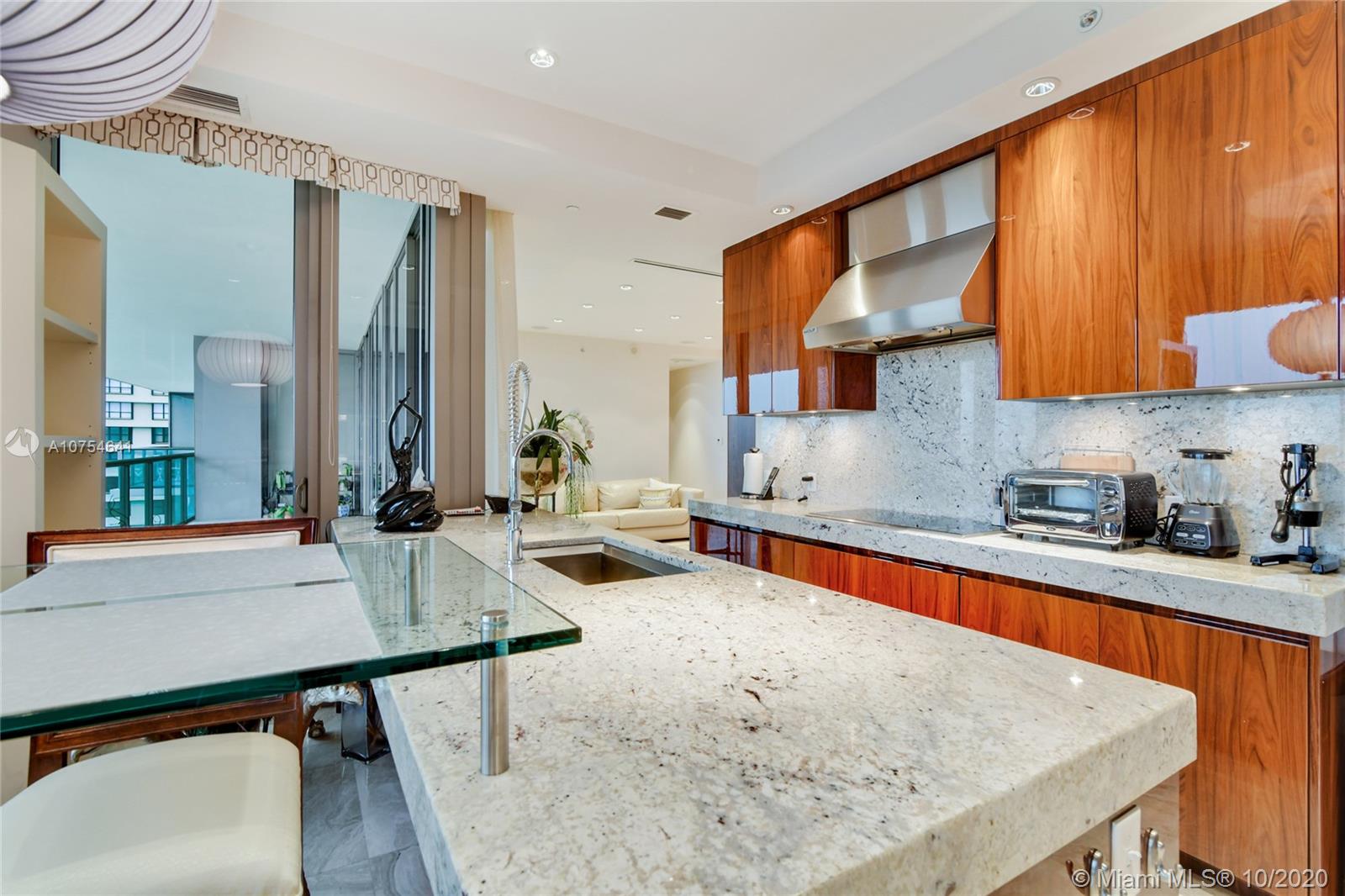 ST. REGIS - Residential