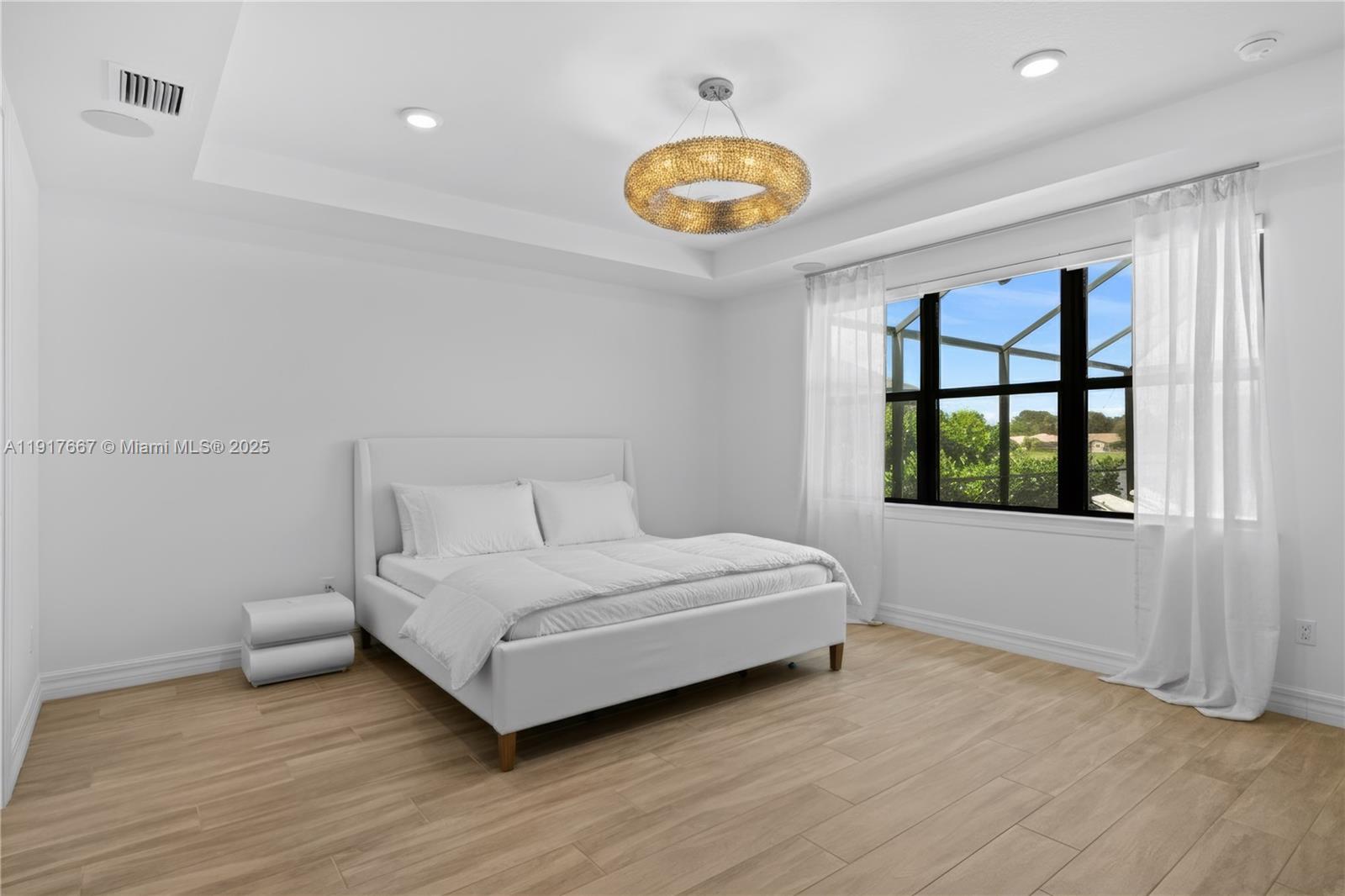 OAK TREE PROPERTY REDEVEL - Residential