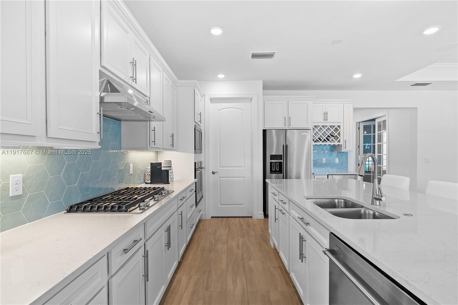 OAK TREE PROPERTY REDEVEL - Residential