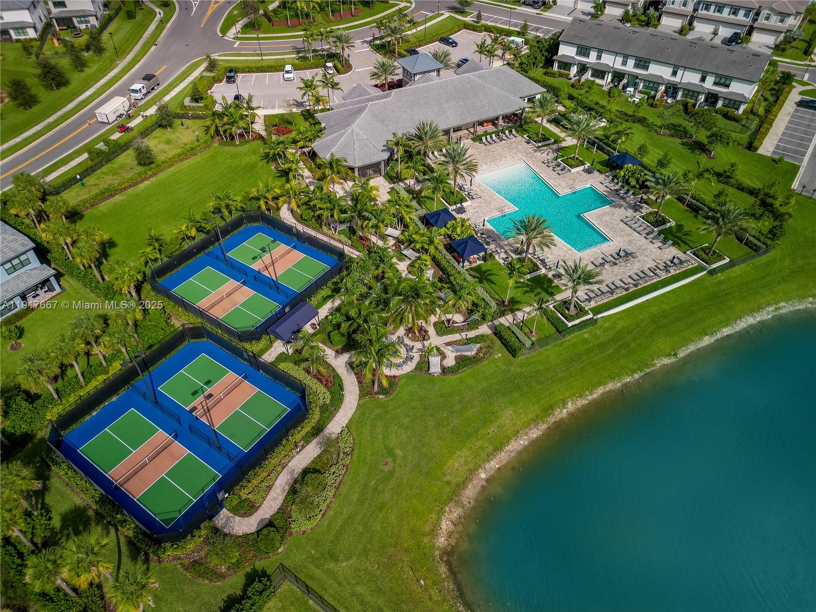 OAK TREE PROPERTY REDEVEL - Residential